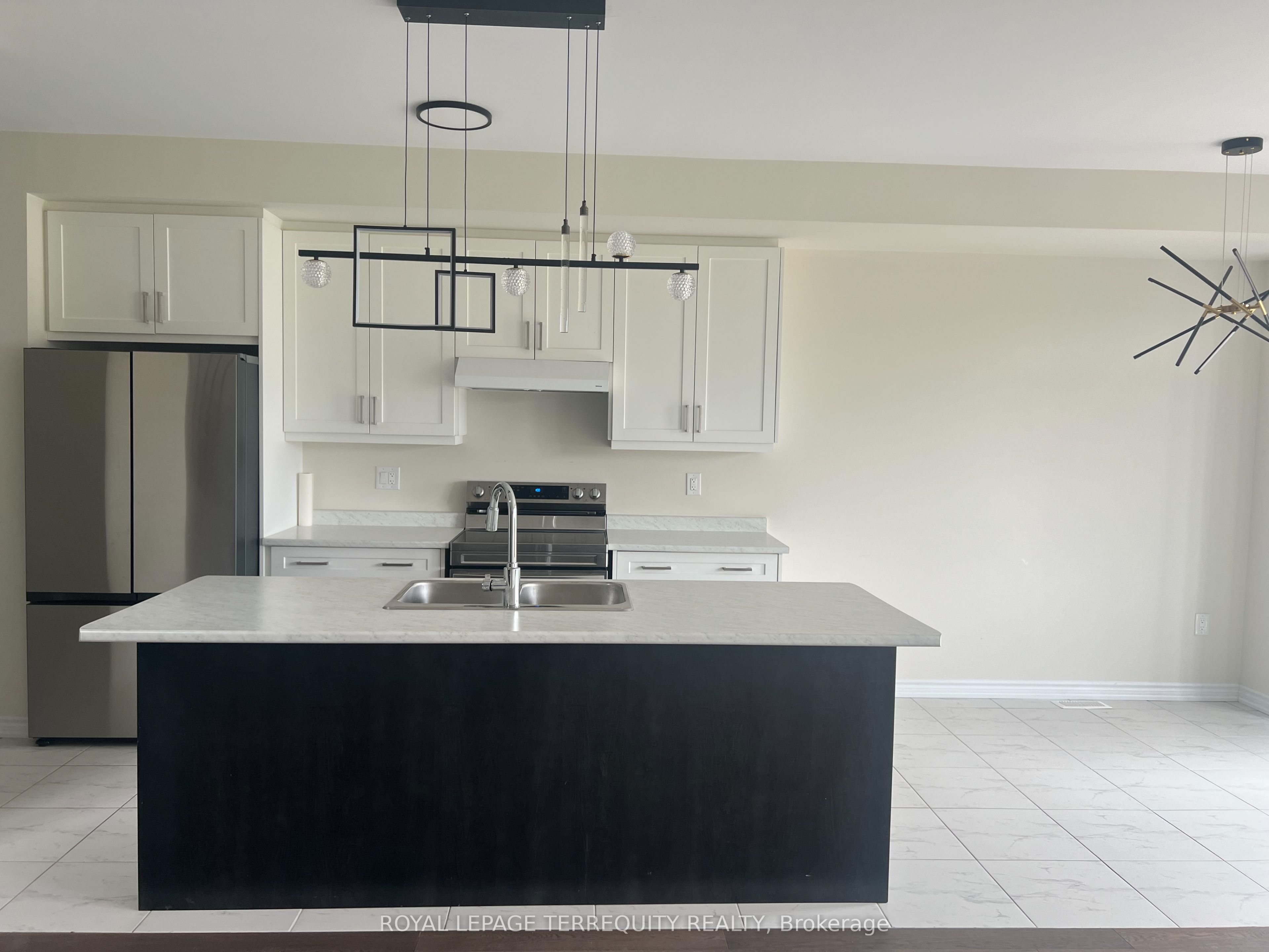 169 Vanilla Trail, Thorold, ON L2V 0L2 photo 3