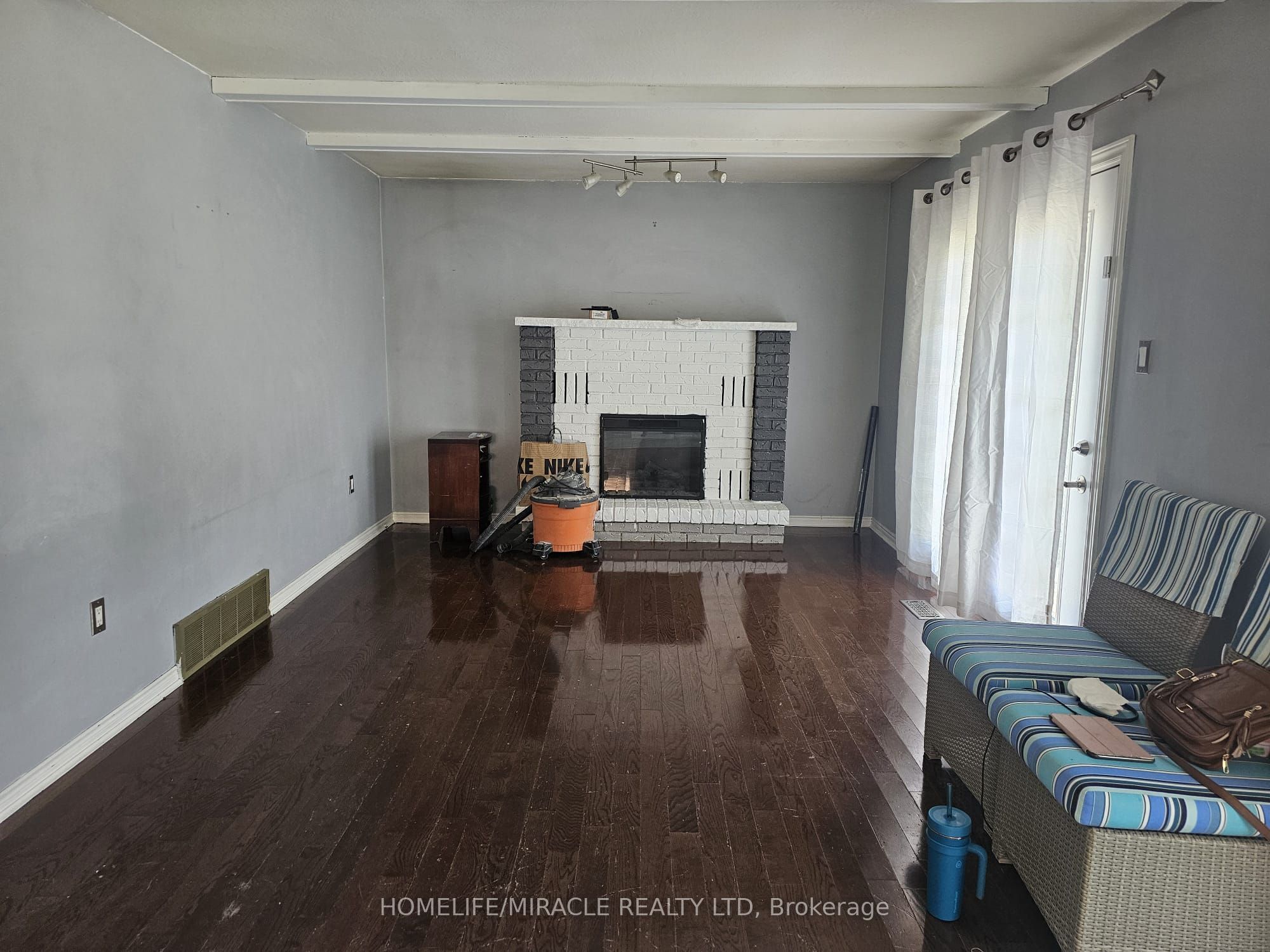 19 Glenayr Street, Hamilton, ON L9C 7C1 photo 2