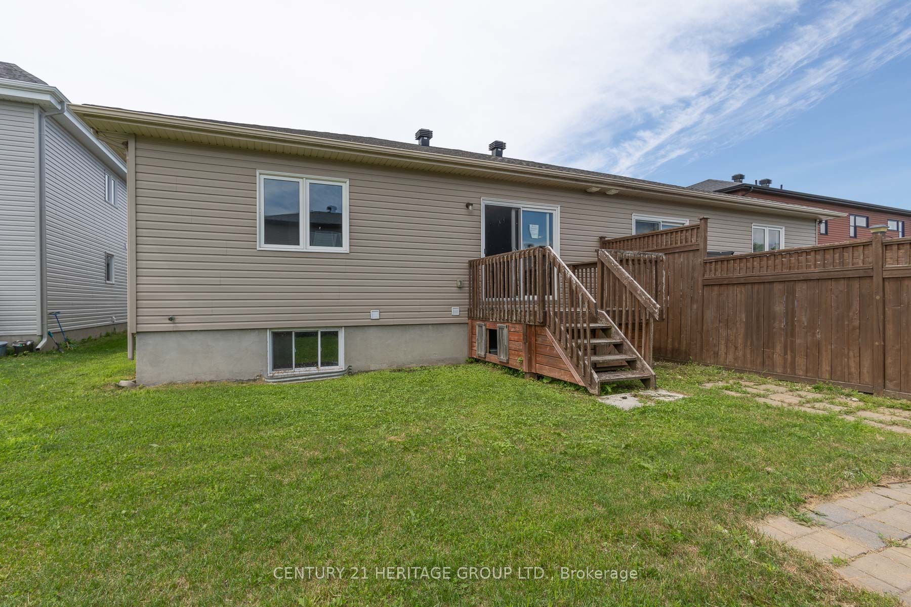 367 Trillium Circle, Alfred and Plantagenet, ON K0A 3K0 photo 2