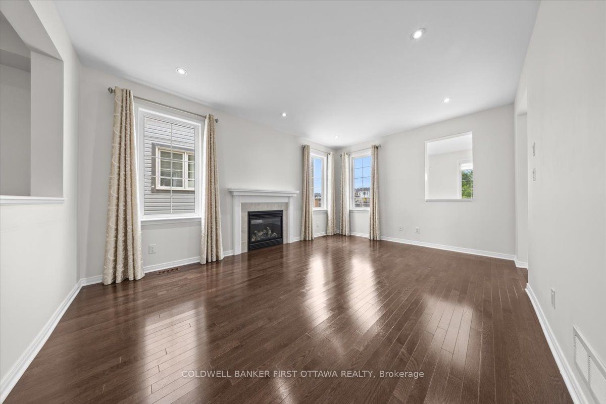 118 Culloden Crescent, Barrhaven, ON K2J 5Z9 photo 3