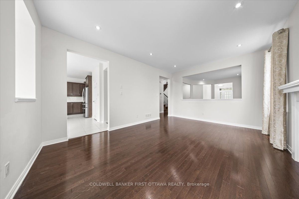 118 Culloden Crescent, Barrhaven, ON K2J 5Z9 photo 5