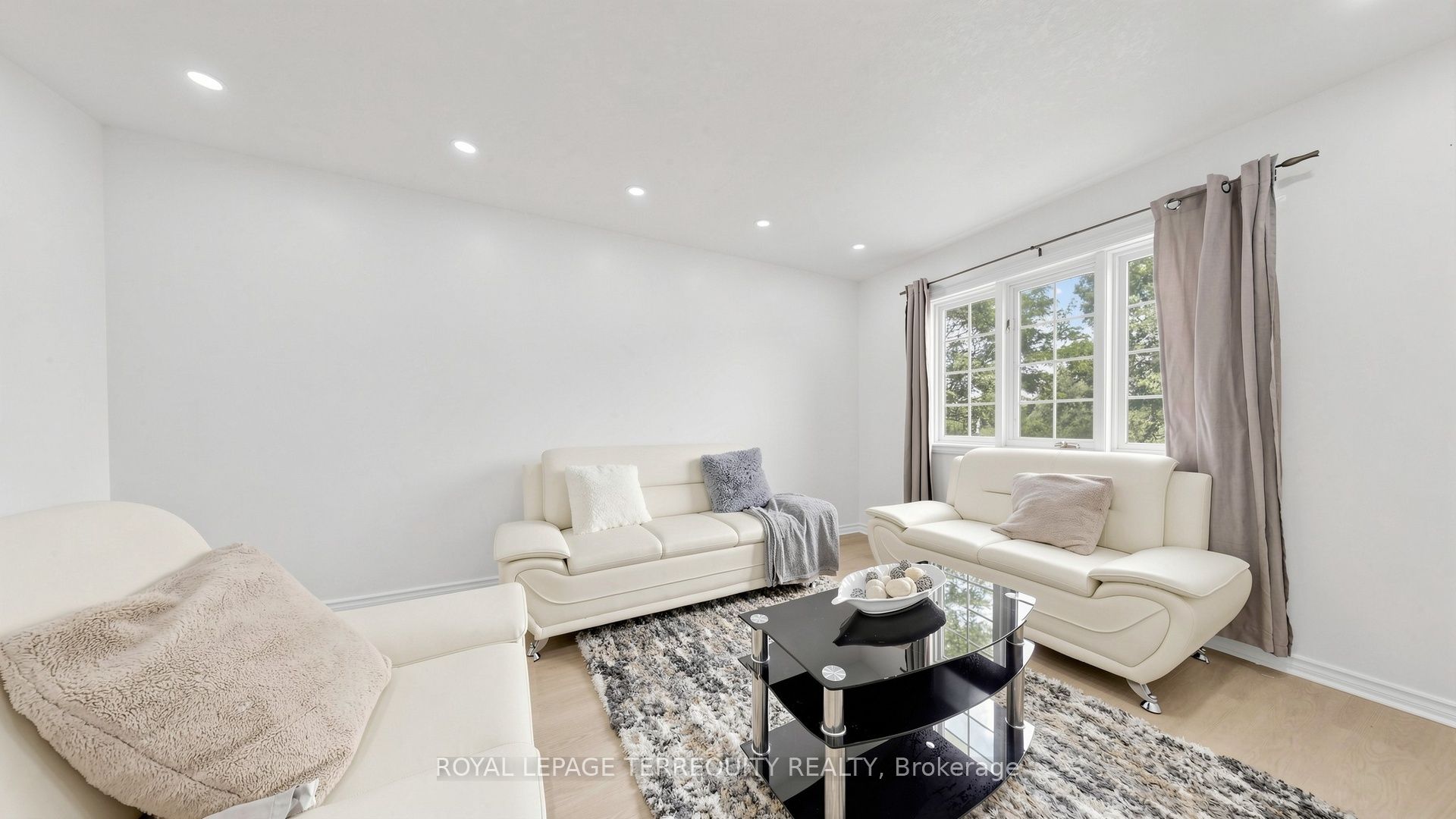 700 Champlain Boulevard 2, Cambridge, ON N1R 8K1 photo 3