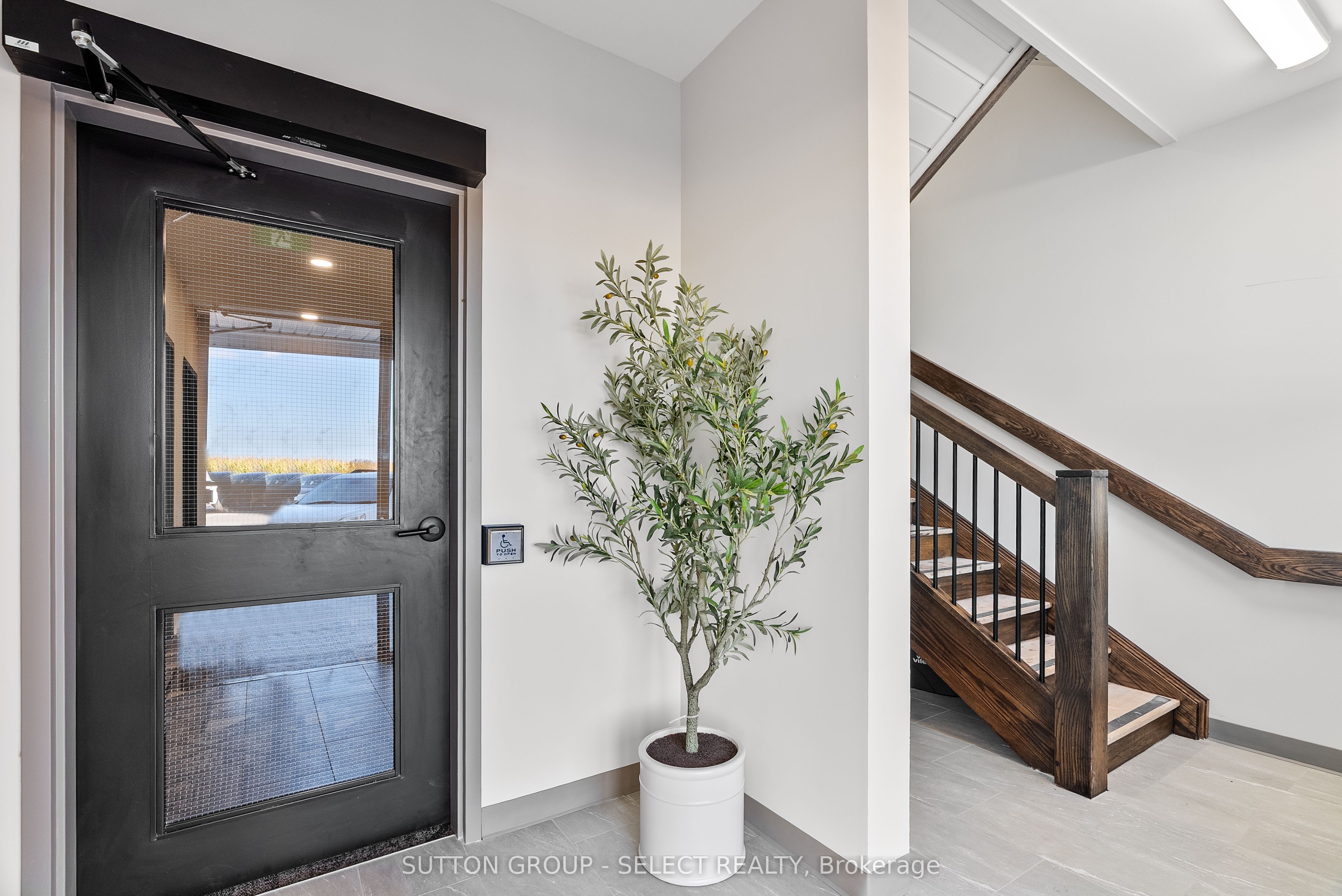 13 Moonlight Court 302A, Central Huron, ON N0M 1L0 photo 4