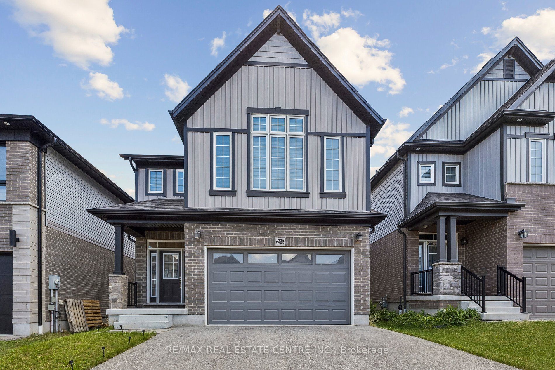 294 Chokecherry Crescent, Waterloo, ON N2V 0H1 photo 2