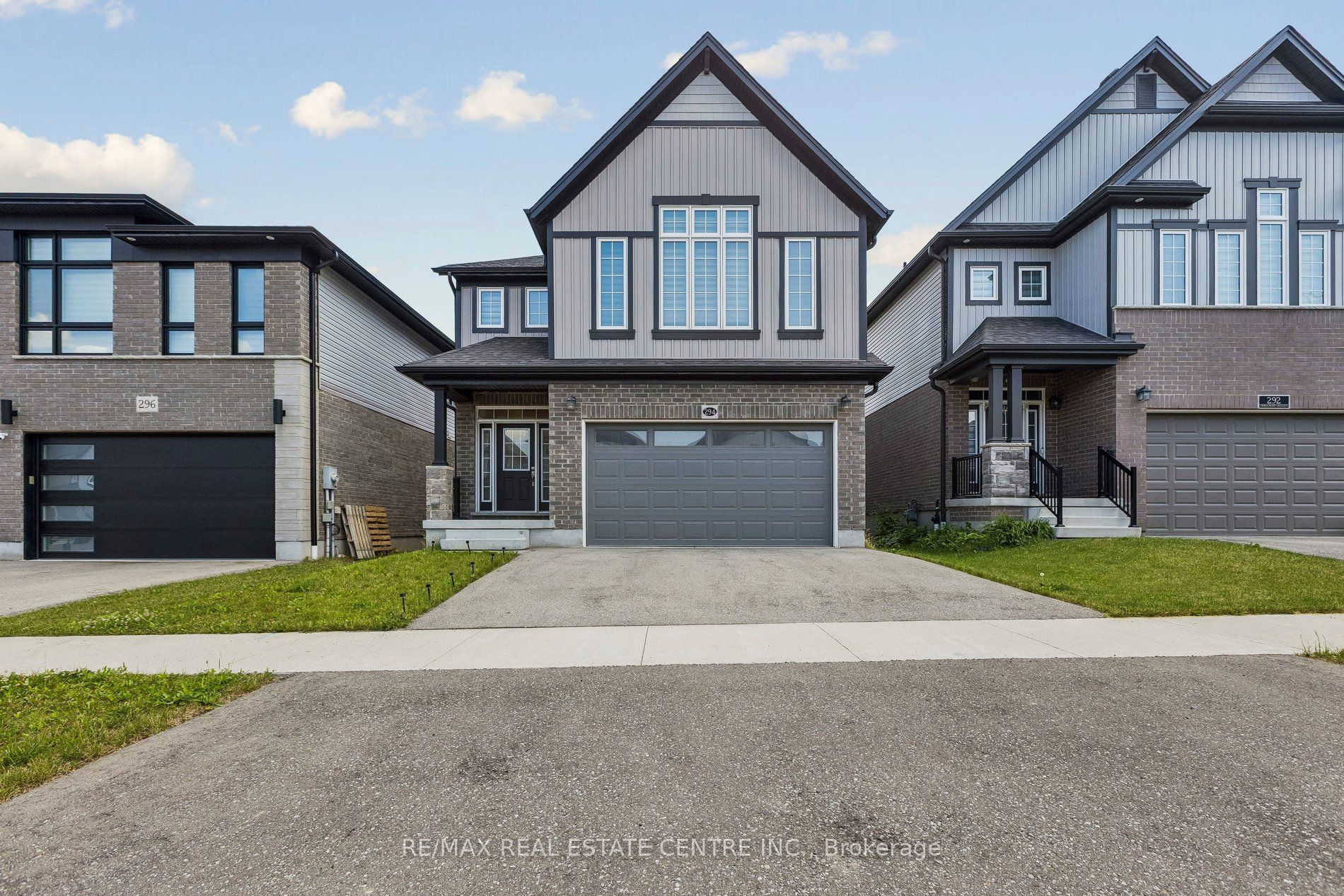 294 Chokecherry Crescent, Waterloo, ON N2V 0H1 photo 3