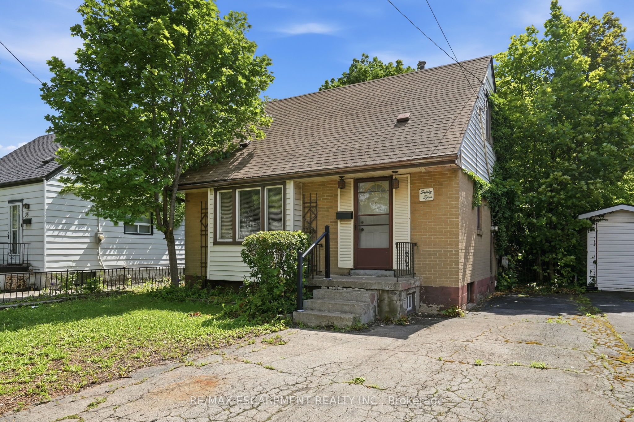 34 Eaton Place, Hamilton, ON L8H 1N7 photo 2