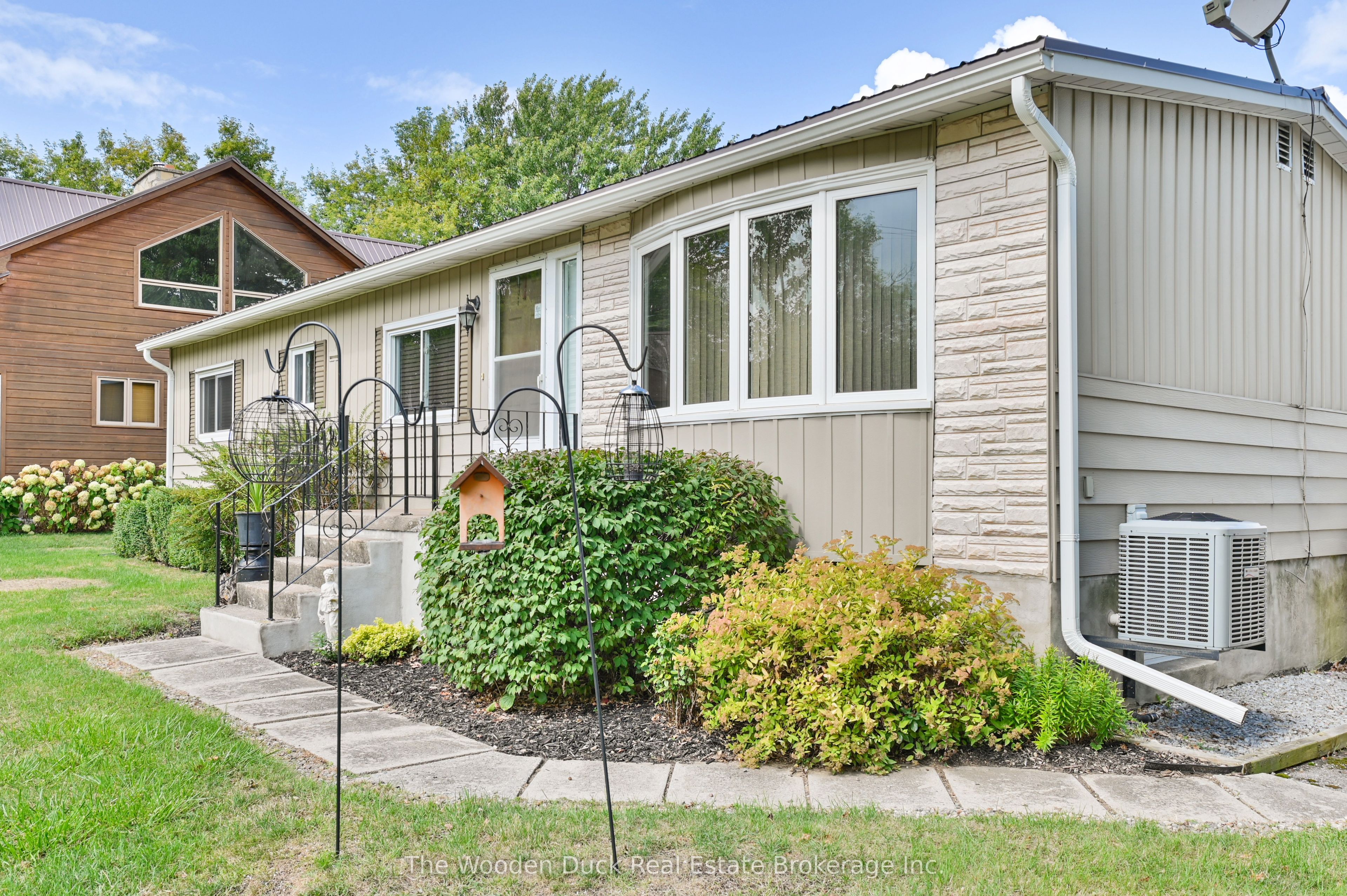 1314 County RD 96 Road, Frontenac Islands, ON K0H 2Y0 photo 5