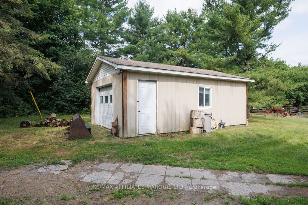 21111 Concession 8 Road, South Glengarry, ON K0C 1L0 photo 3
