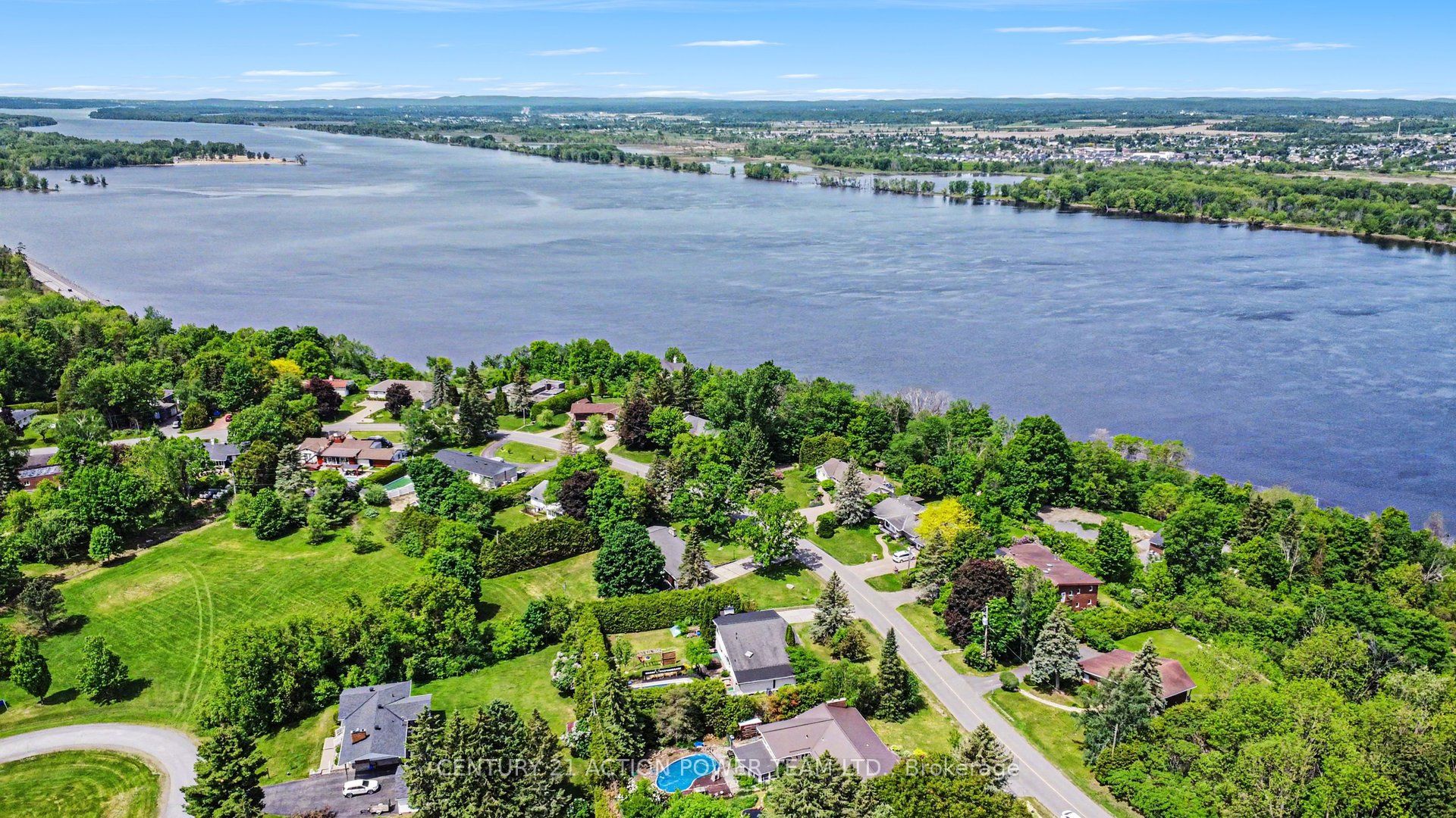 1558 BELLA VISTA Drive N, Orleans - Cumberland and Area, ON K4C 1A7