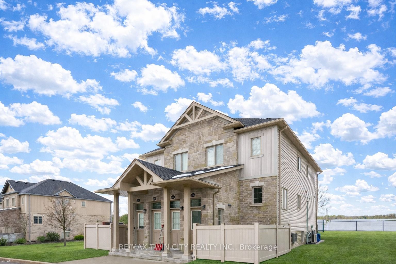 388 Old Huron Road 24D, Kitchener, ON N2R 0J5