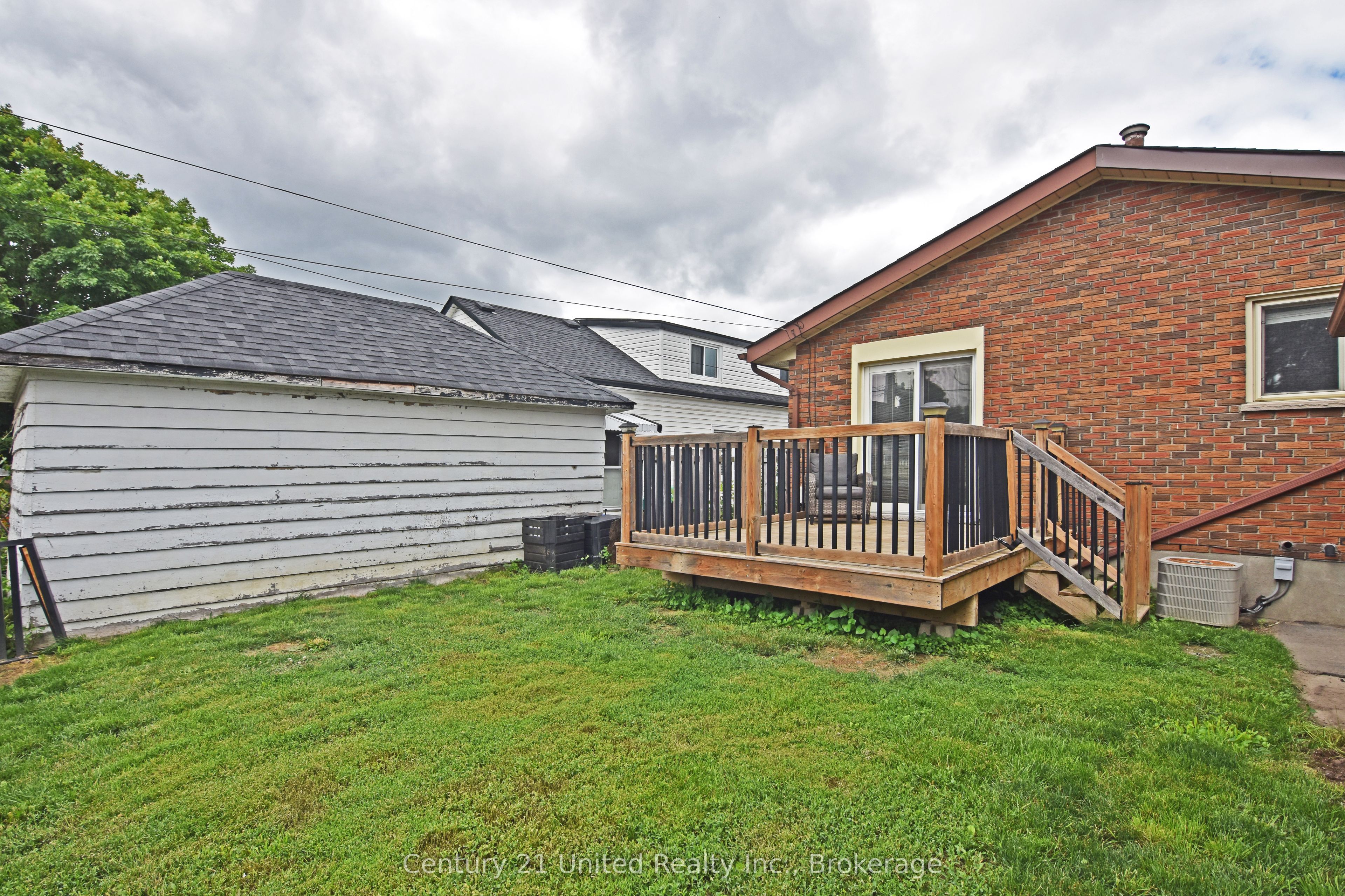 397 Edison Avenue, Peterborough, ON K9J 4G4 photo 4