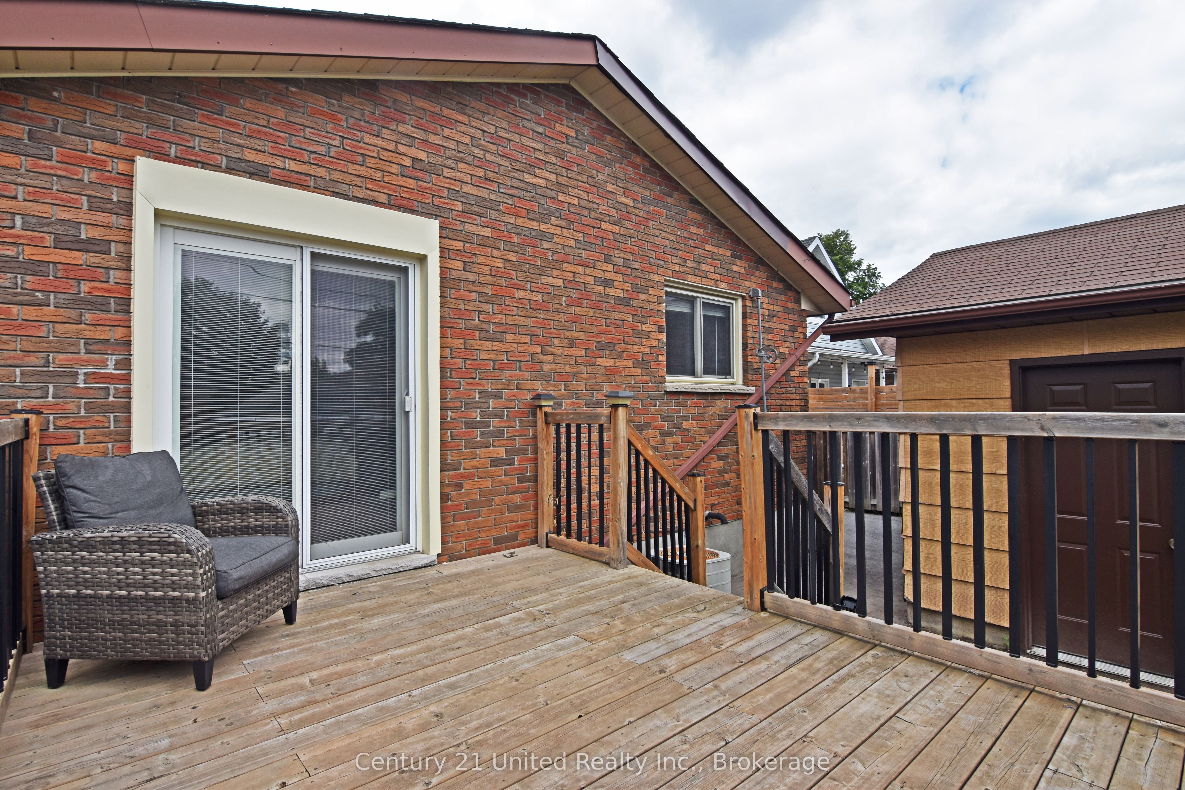 397 Edison Avenue, Peterborough, ON K9J 4G4 photo 5