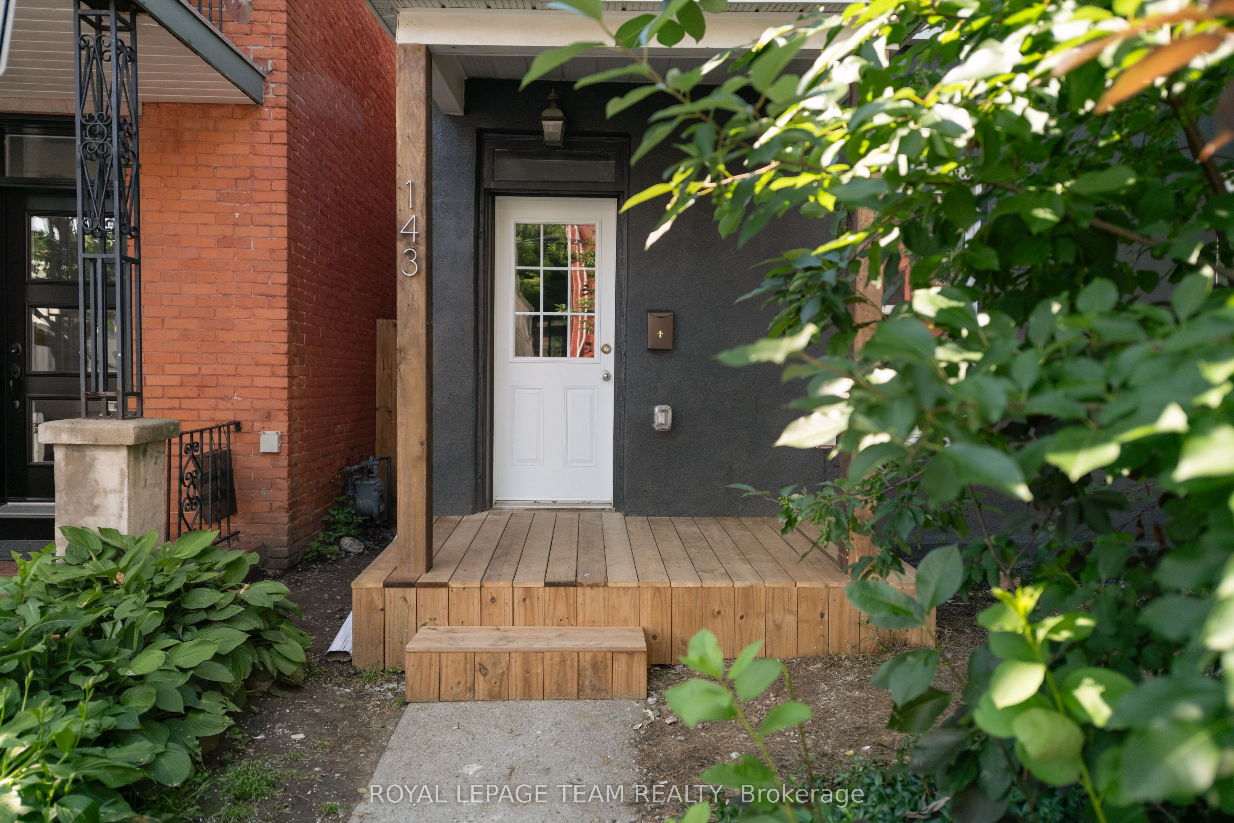143 St Andrew Street, Lower Town - Sandy Hill, ON K1N 5G3 photo 3