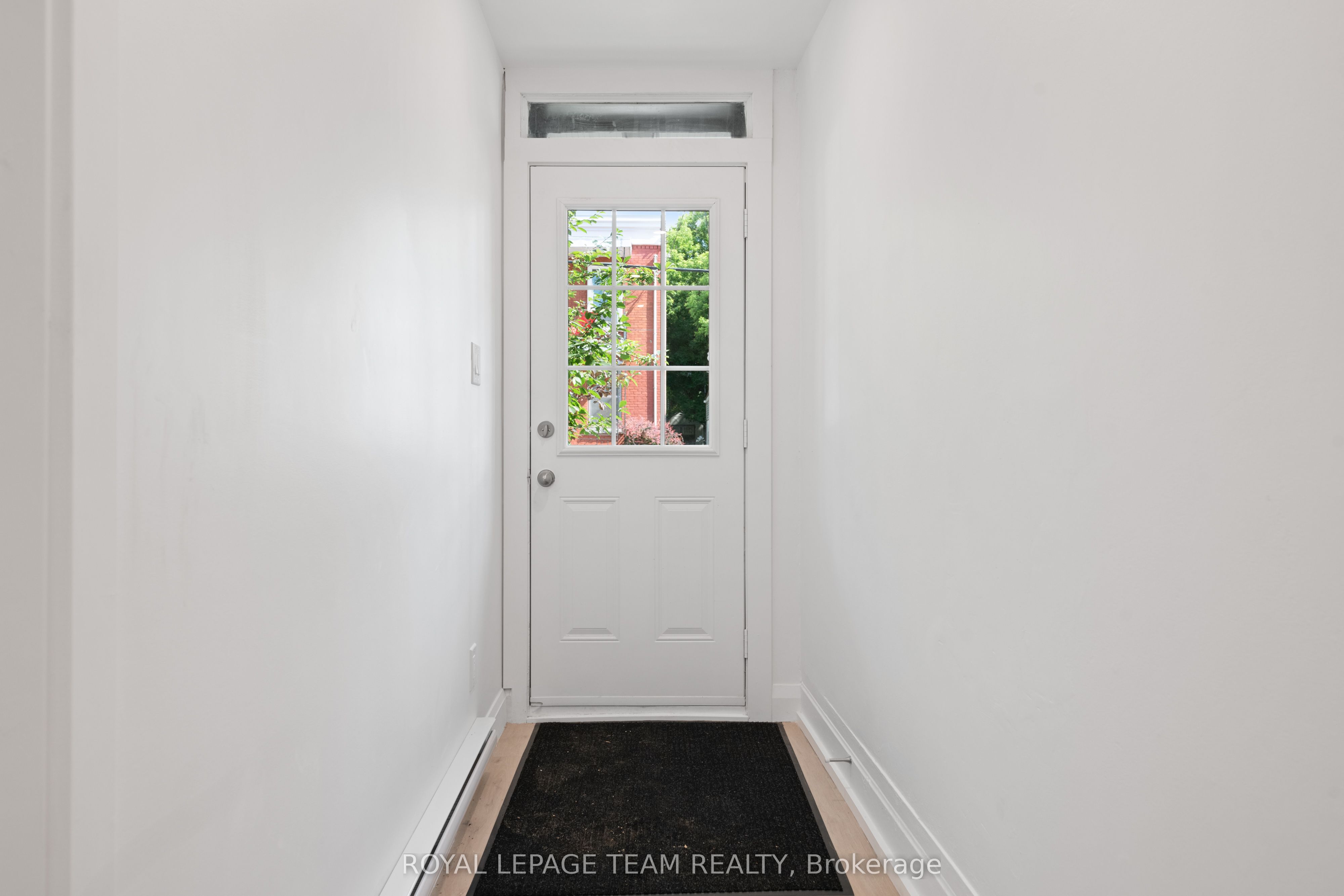 143 St Andrew Street, Lower Town - Sandy Hill, ON K1N 5G3 photo 4