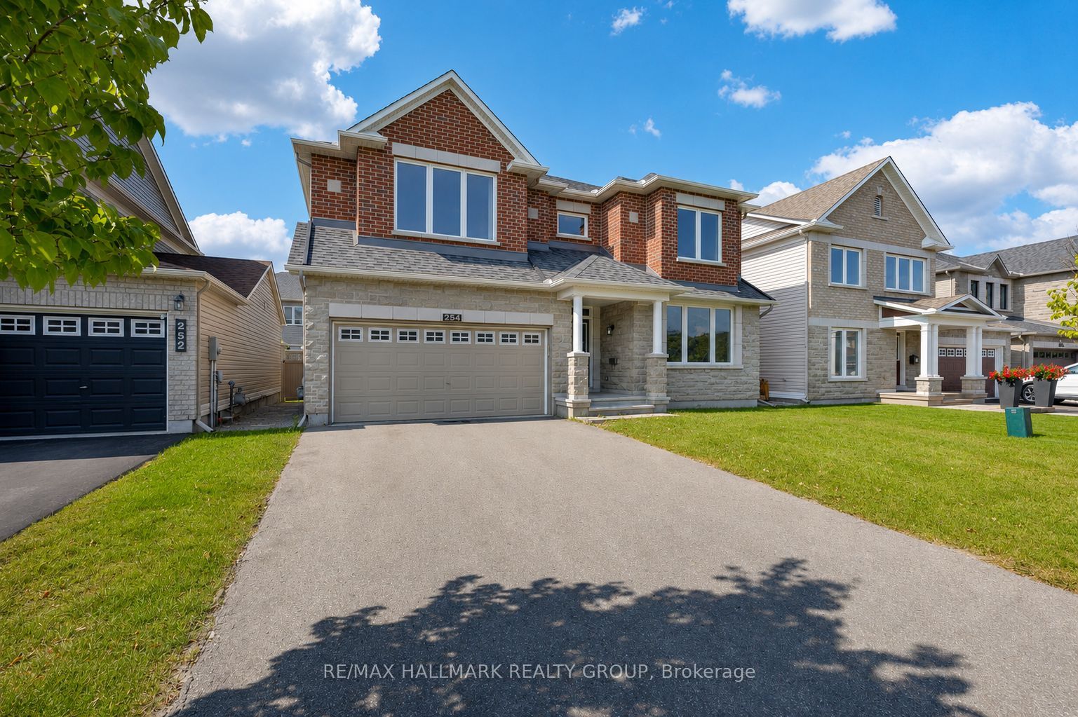 254 Terrapin Terrace, Orleans - Cumberland and Area, ON K4A 0W2 photo 2