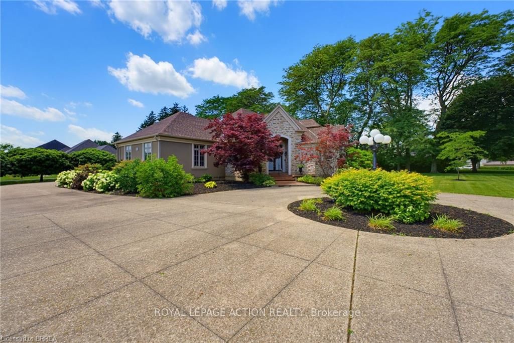 1 Rue Chateaux Terrace, Brantford, ON N3T 6N7 photo 4