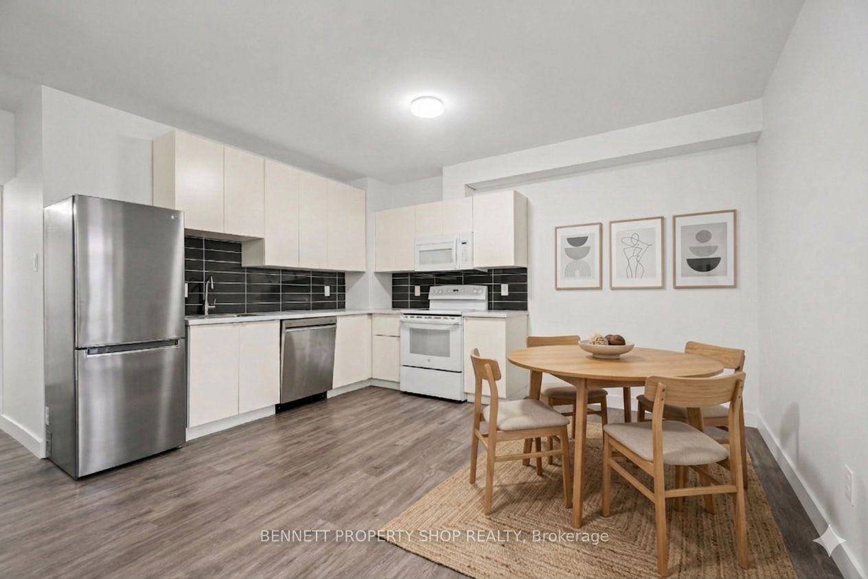 1225 Ridgemont Avenue B, Hunt Club - South Keys and Area, ON K1V 6E6 photo 2