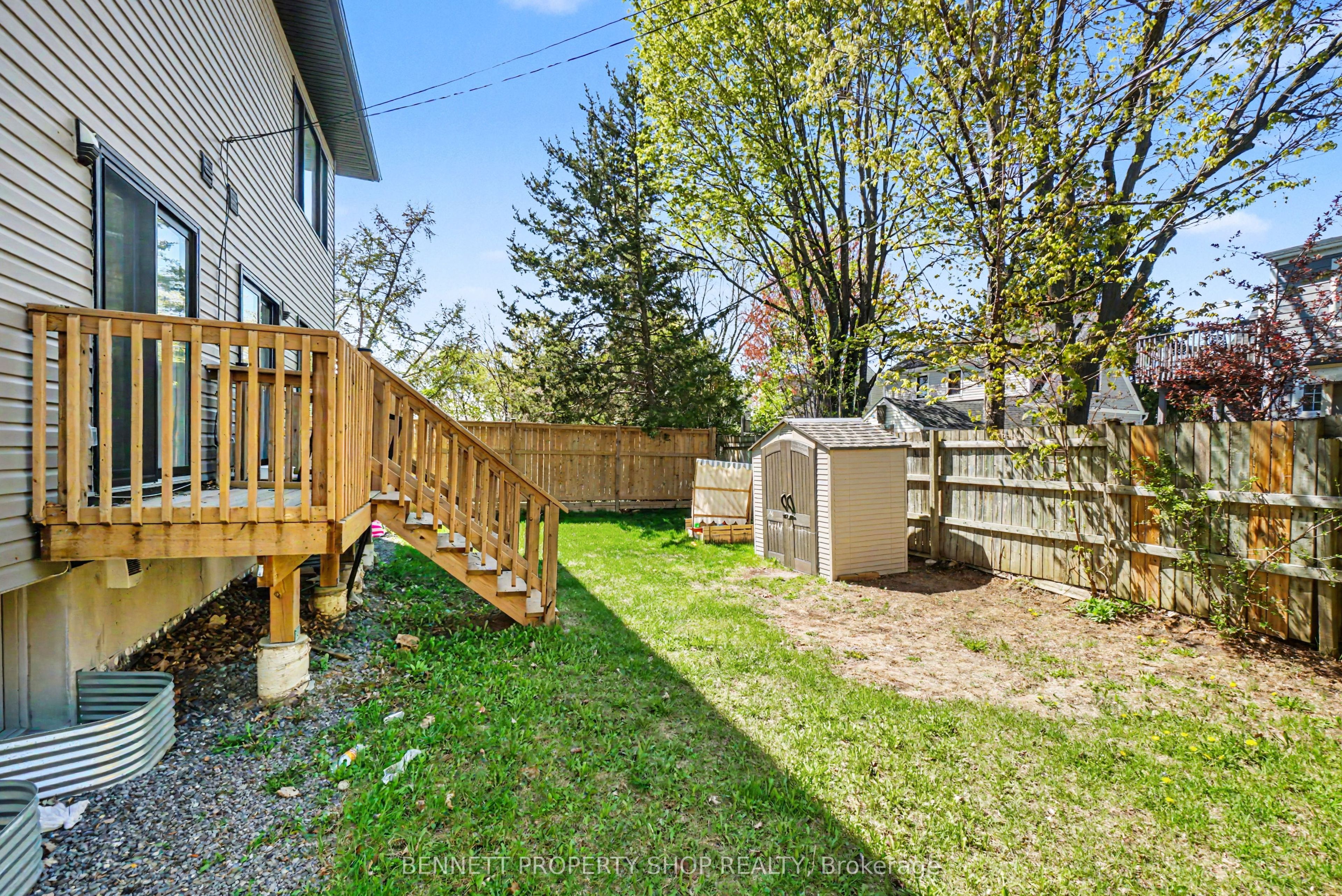 1225 Ridgemont Avenue B, Hunt Club - South Keys and Area, ON K1V 6E6 photo 5