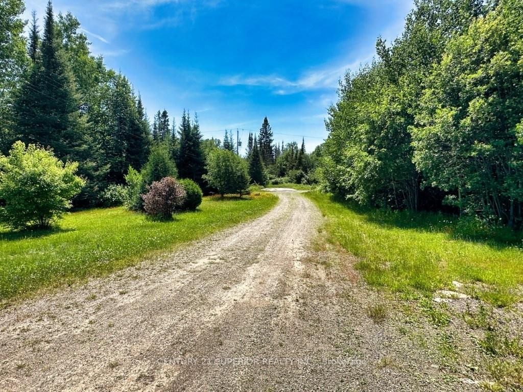 122 Walkinshaw Lake Road, Thunder Bay Remote Area, ON P7A 3B2 photo 5