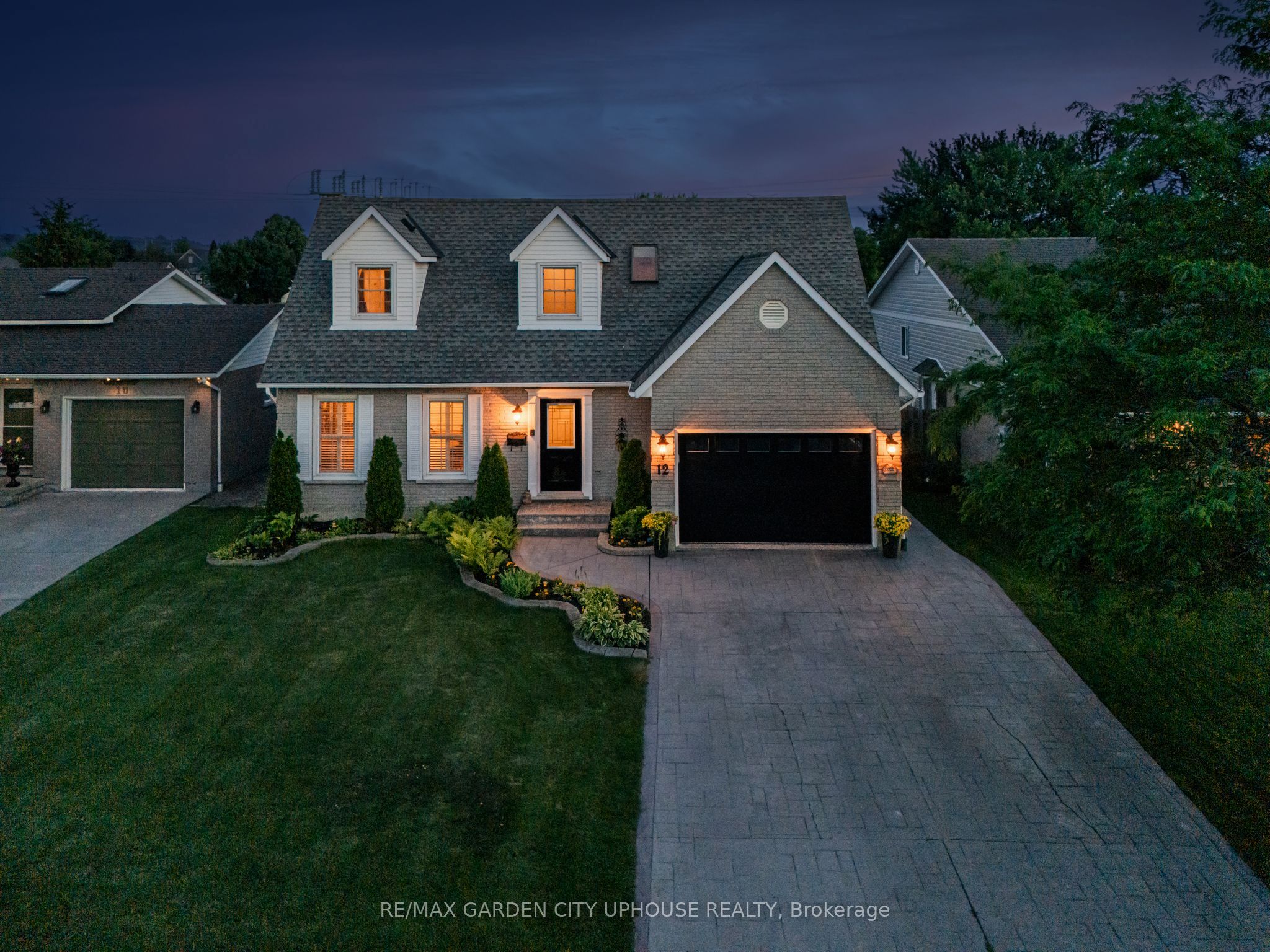 12 FOXHILL Crescent, St. Catharines, ON L2S 3T9 photo 2