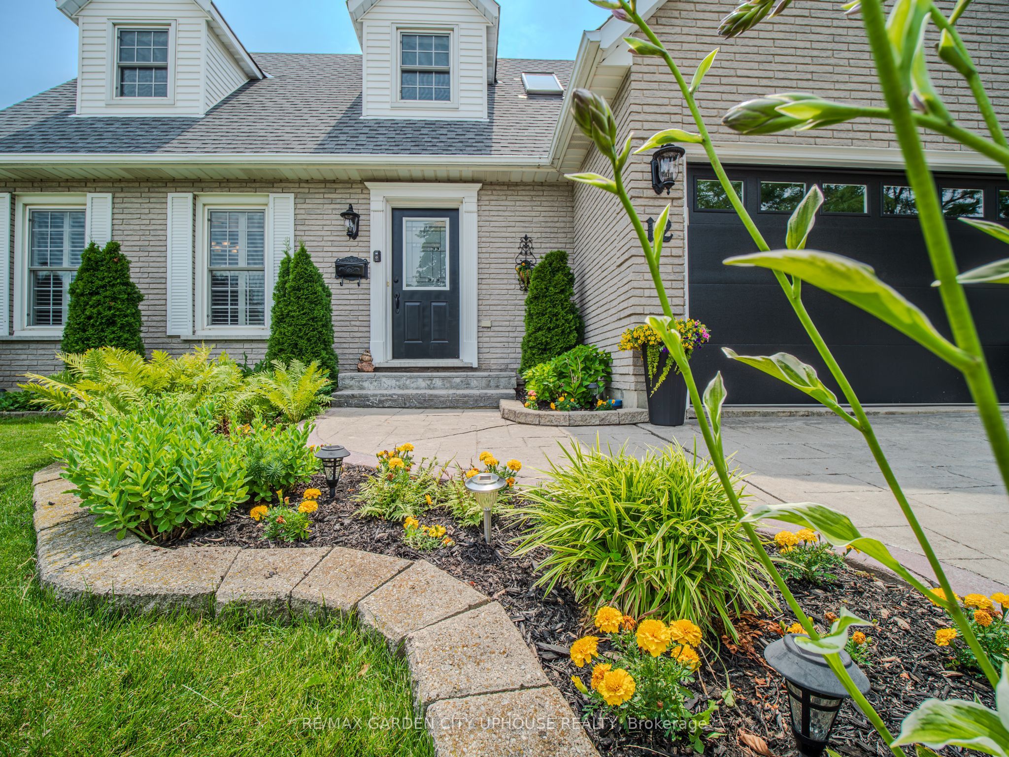 12 FOXHILL Crescent, St. Catharines, ON L2S 3T9 photo 3