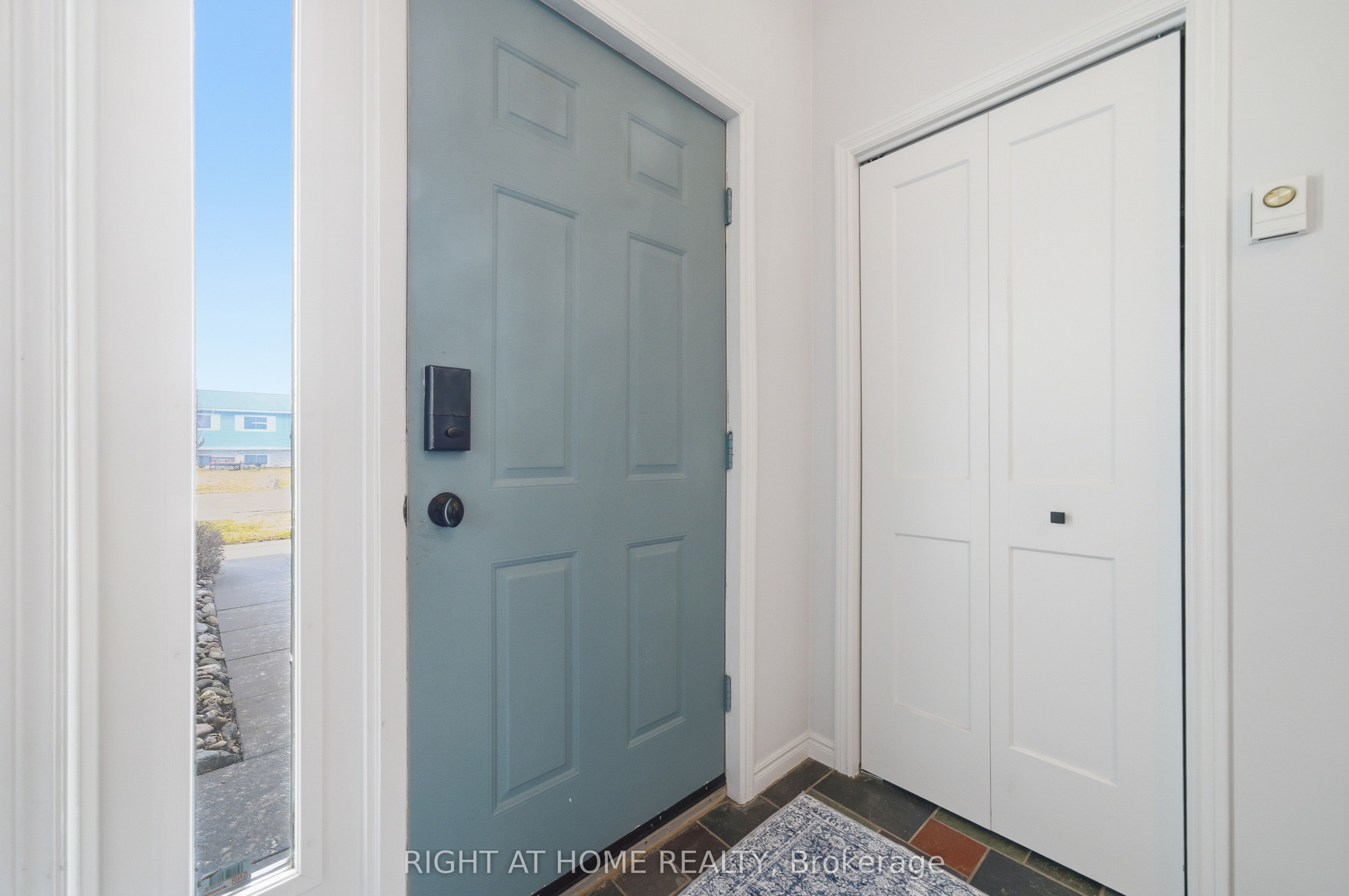 20 Argyle Crescent, Prince Edward County, ON K0K 2T0 photo 2