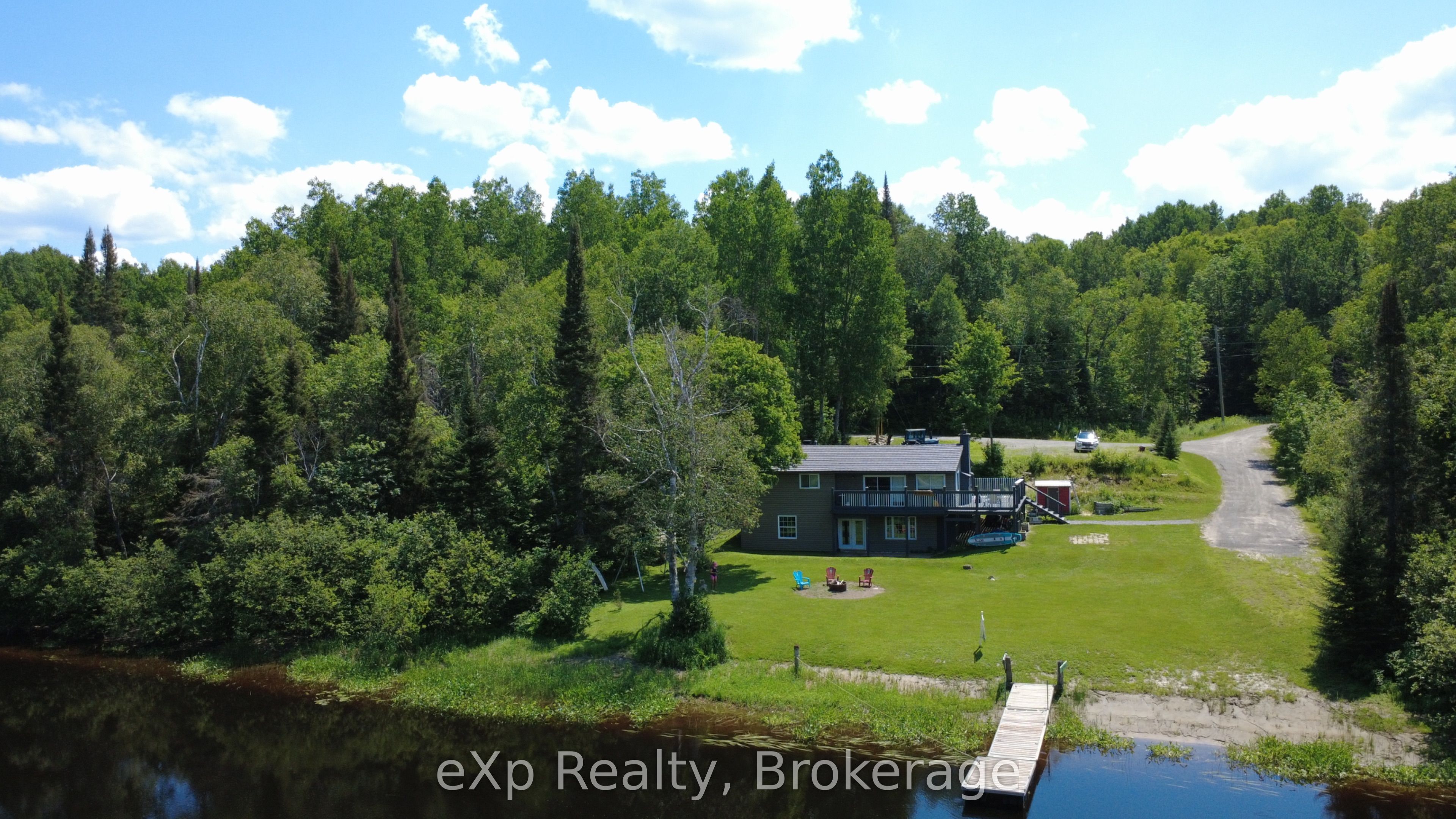 249 River Drive, Burk's Falls, ON P0A 1C0 photo 2