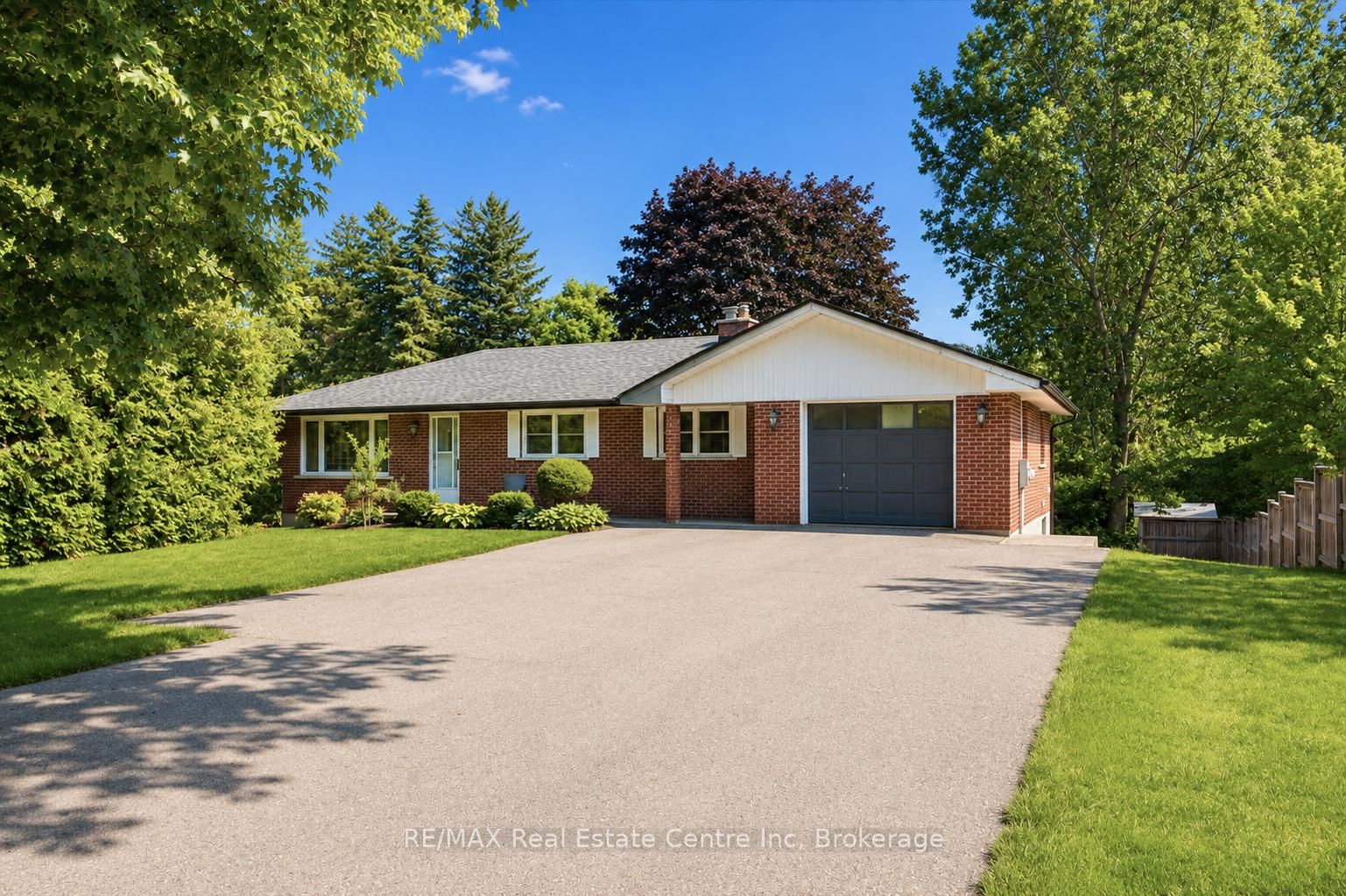 7459 Boyce Drive, Puslinch, ON N0B 2J0