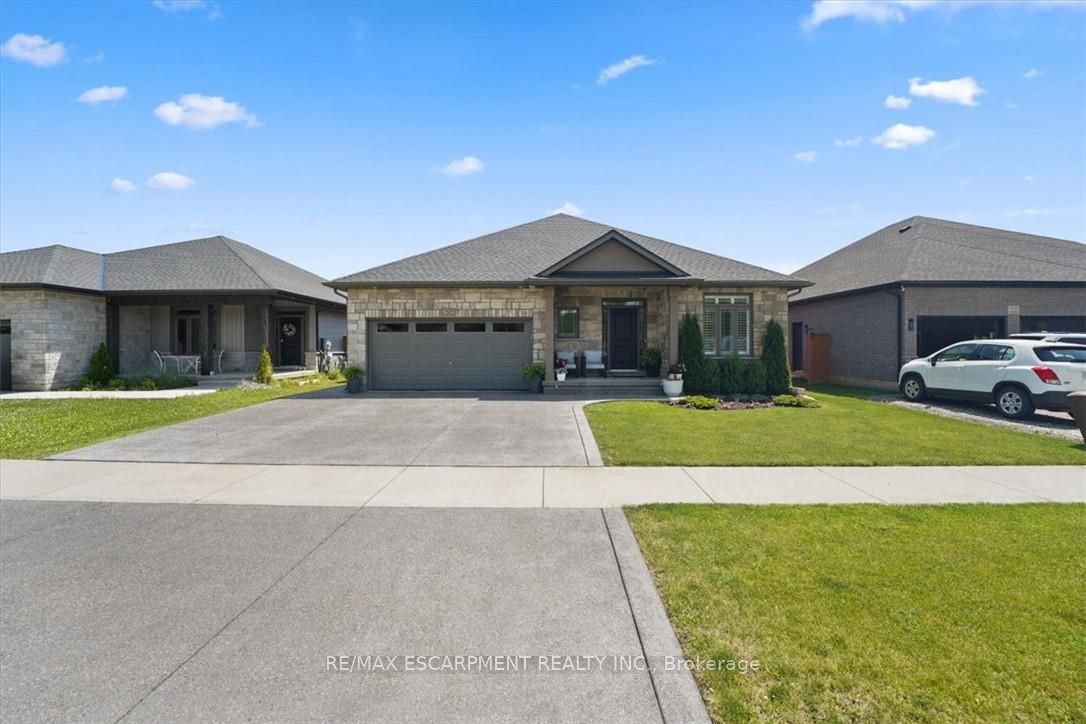 242 JULIA Drive, Welland, ON L3C 0E7 photo 4