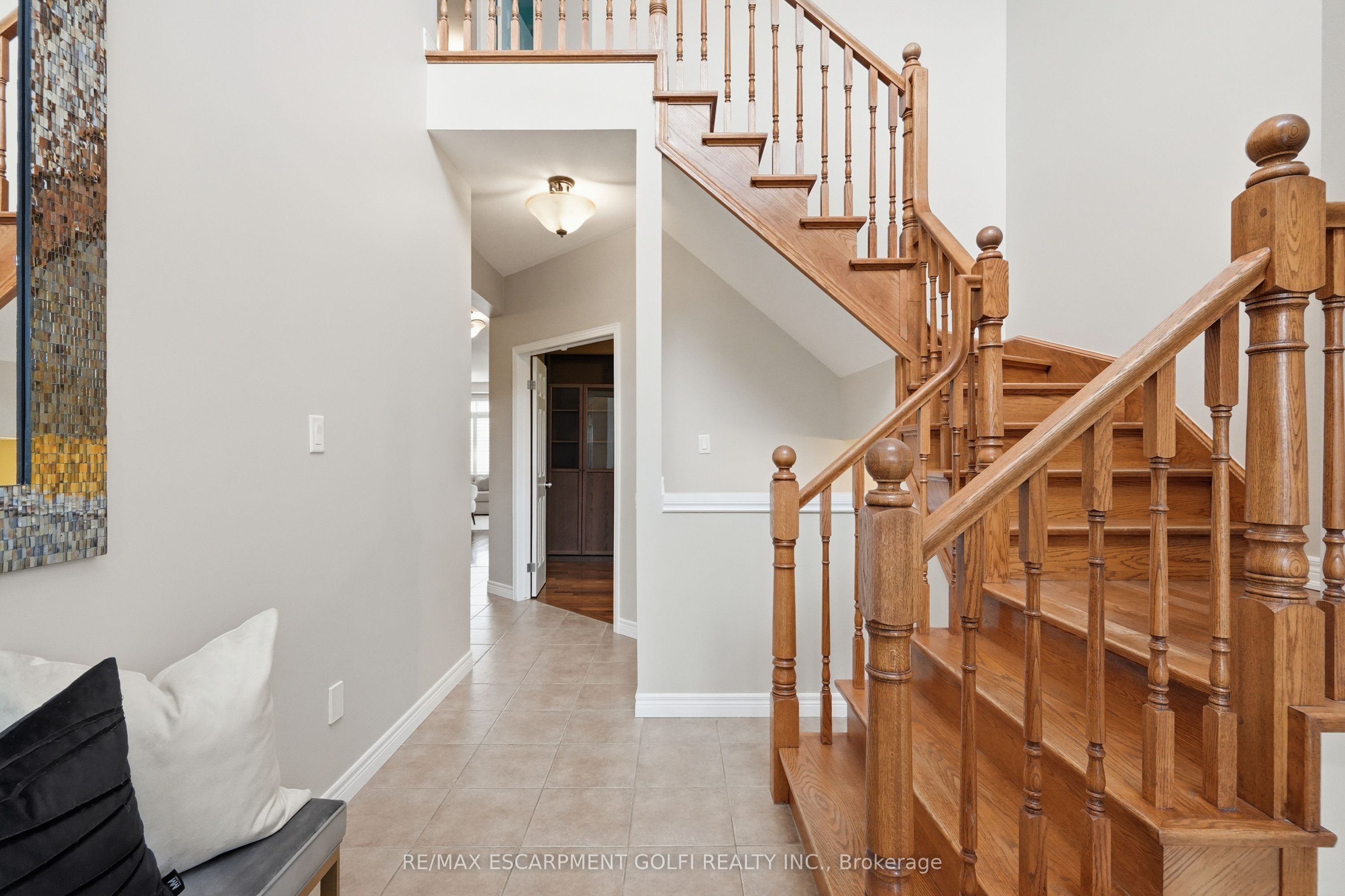 78 Waterberry Trail, Hamilton, ON L9C 0B2 photo 4