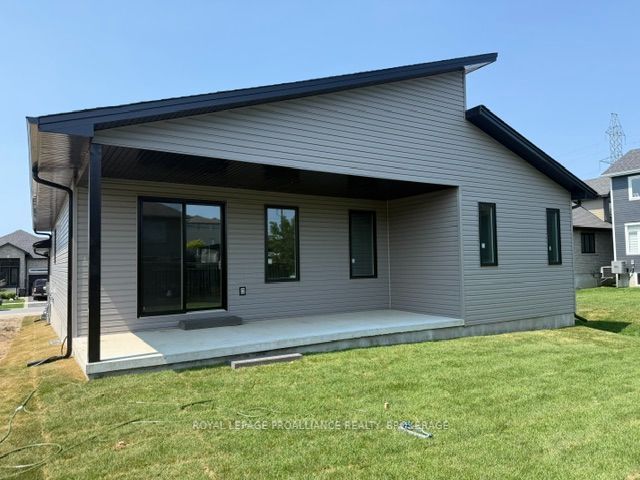 733 Squirrel Hill Drive, Kingston, ON K7P 0B2 photo 3