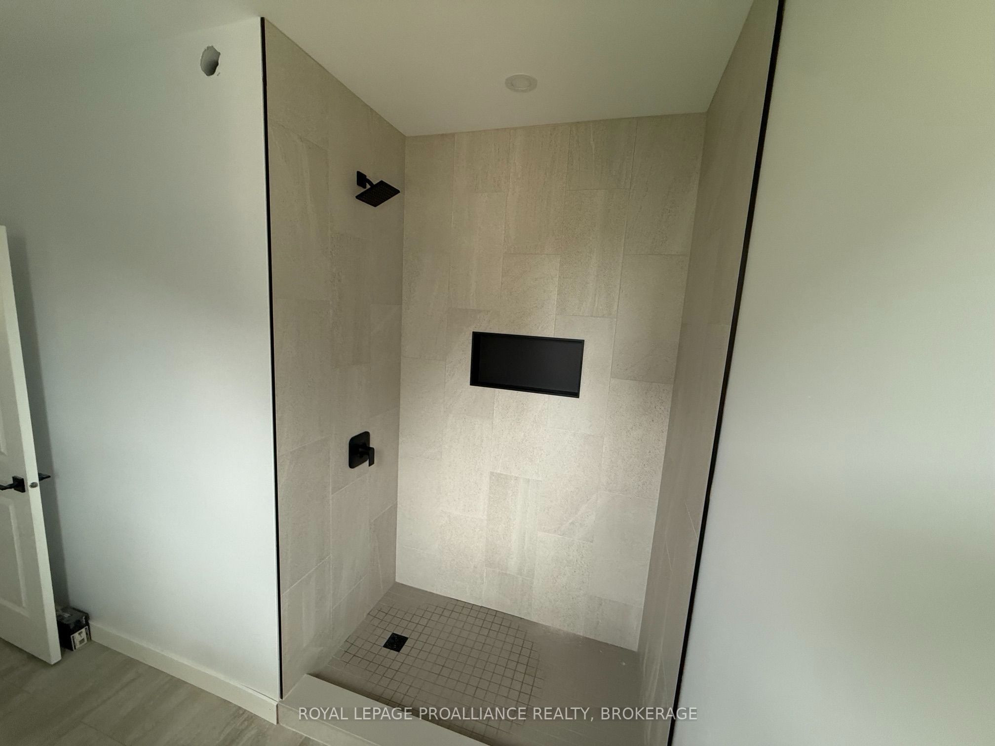 733 Squirrel Hill Drive, Kingston, ON K7P 0B2 photo 5