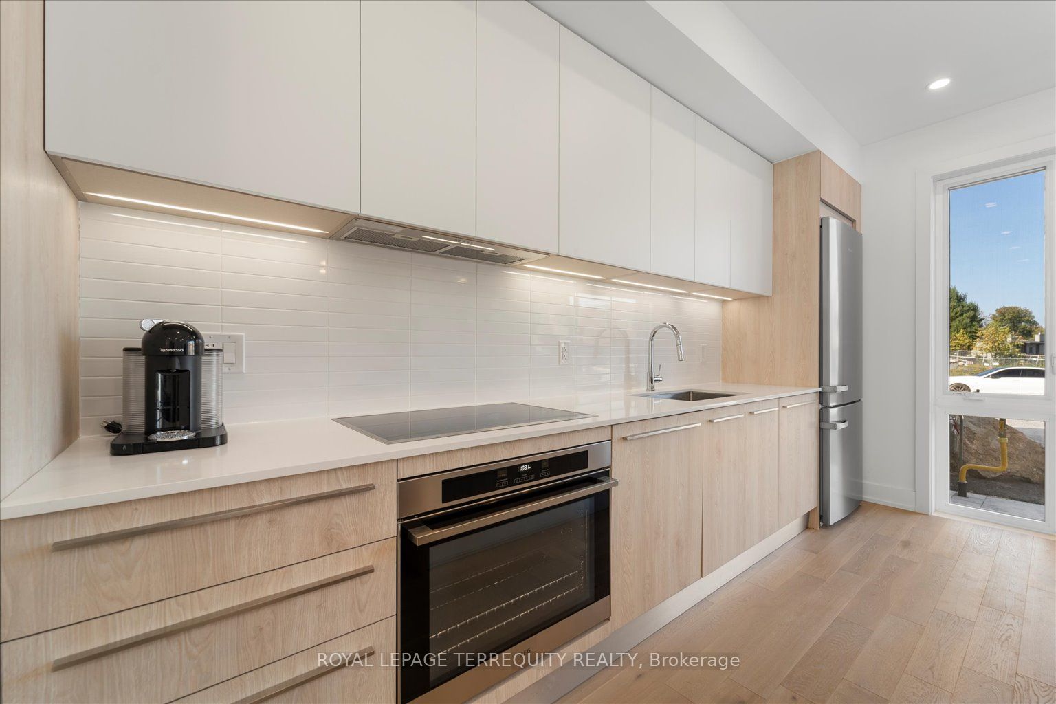 37 Rockmount Crescent, Gravenhurst, ON P1P 0A6 photo 4