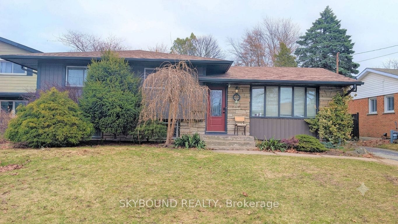 4470 Pinedale Drive, Niagara Falls, ON L2E 6M5