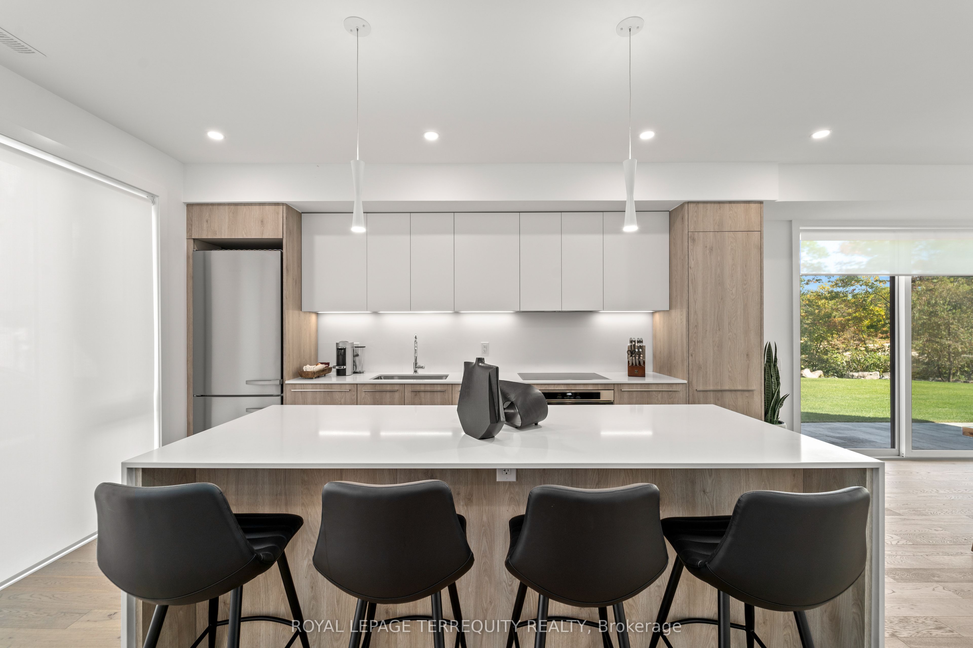 35 Rockmount Crescent, Gravenhurst, ON P1P 0A6 photo 4