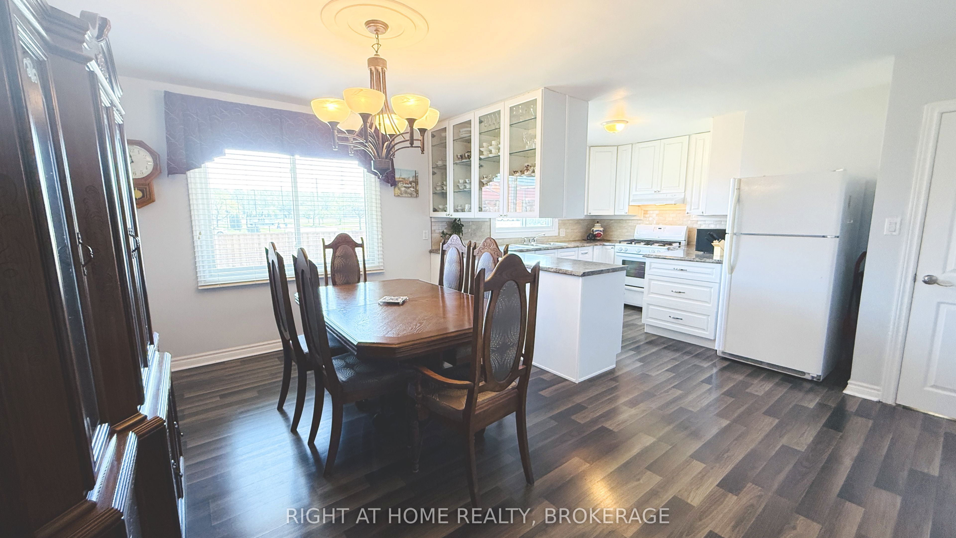 94 Wellington Street, Welland, ON L3B 1B1 photo 4
