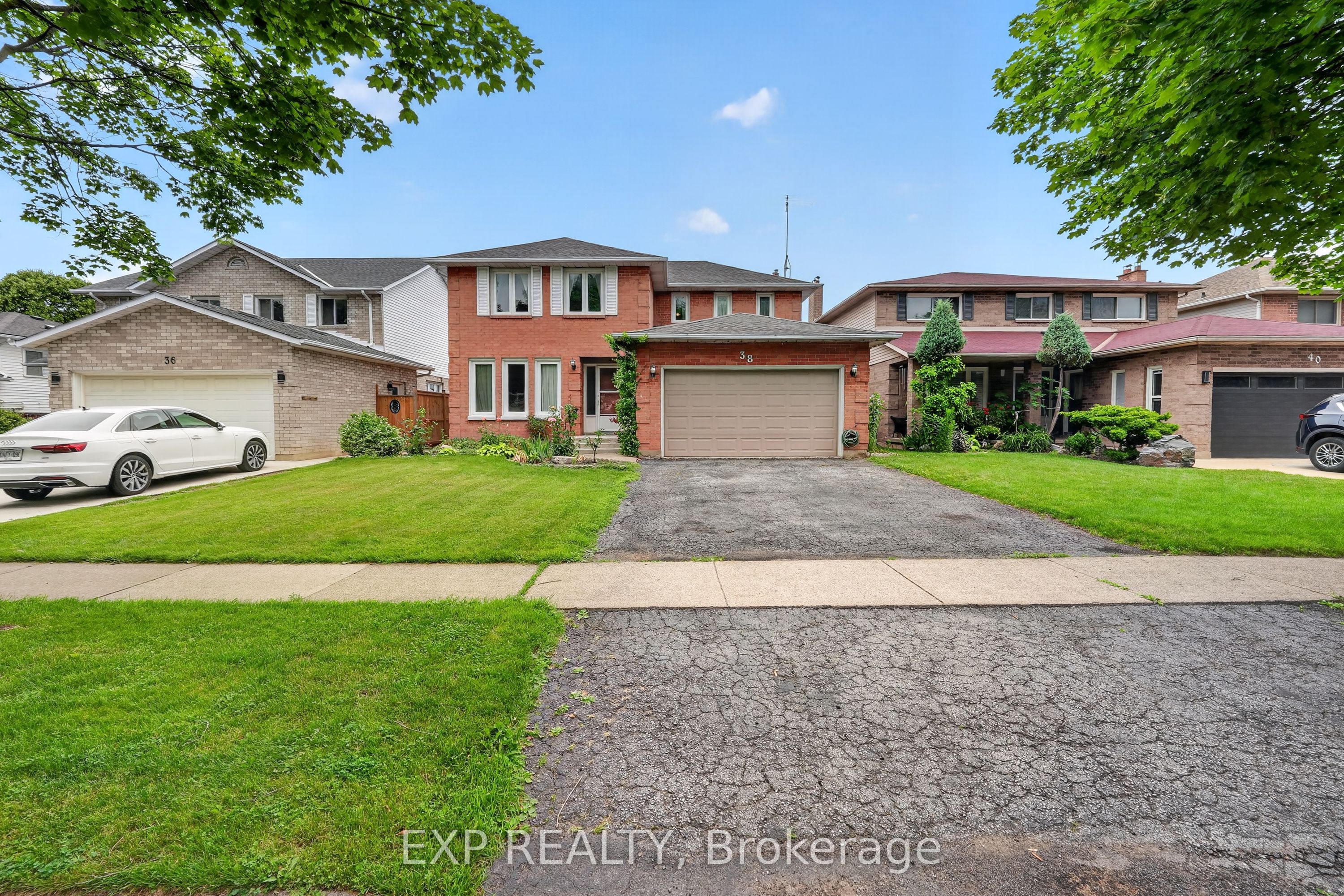 38 Farmington Drive, St. Catharines, ON L2S 3G2 photo 2