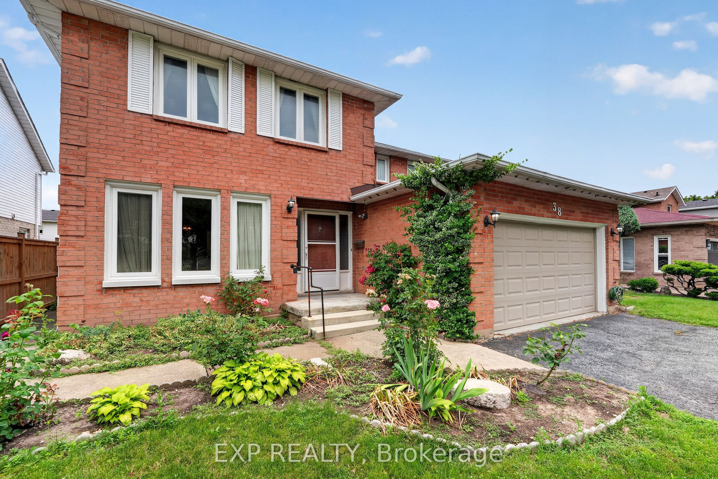 38 Farmington Drive, St. Catharines, ON L2S 3G2 photo 3
