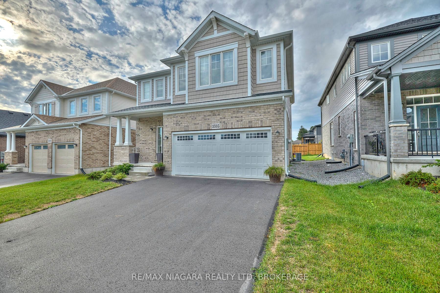 3595 Carolina Court, Fort Erie, ON L0S 1N0 photo 2