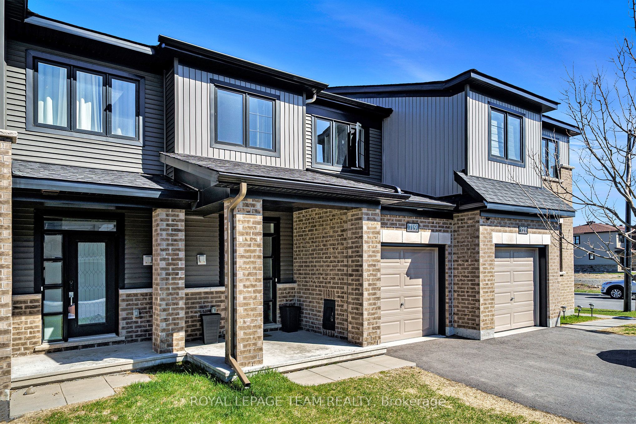 719 DONERAILE Walk, Barrhaven, ON K2J 7B9 photo 3