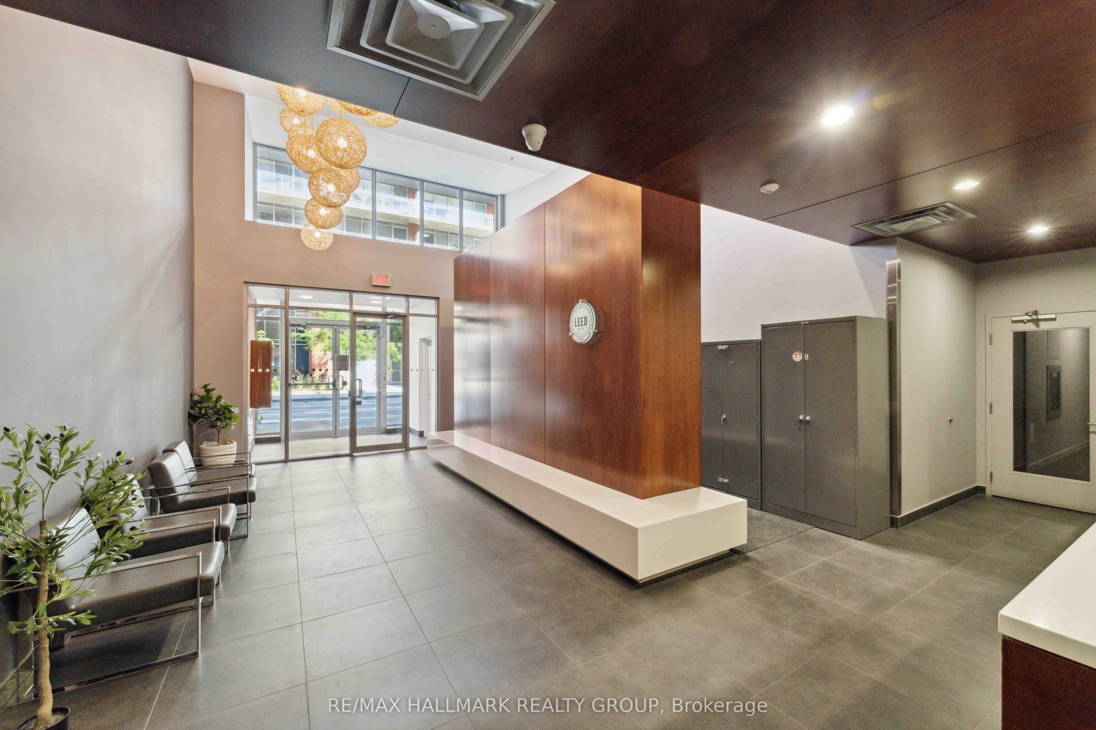 360 McLeod Street 313, Ottawa Centre, ON K2P 1A9 photo 3