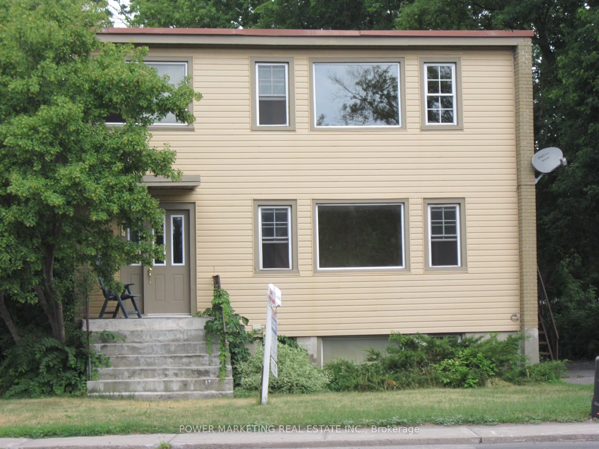 885 MAITLAND Avenue, McKellar Heights - Glabar Park and Area, ON K2A 2S4