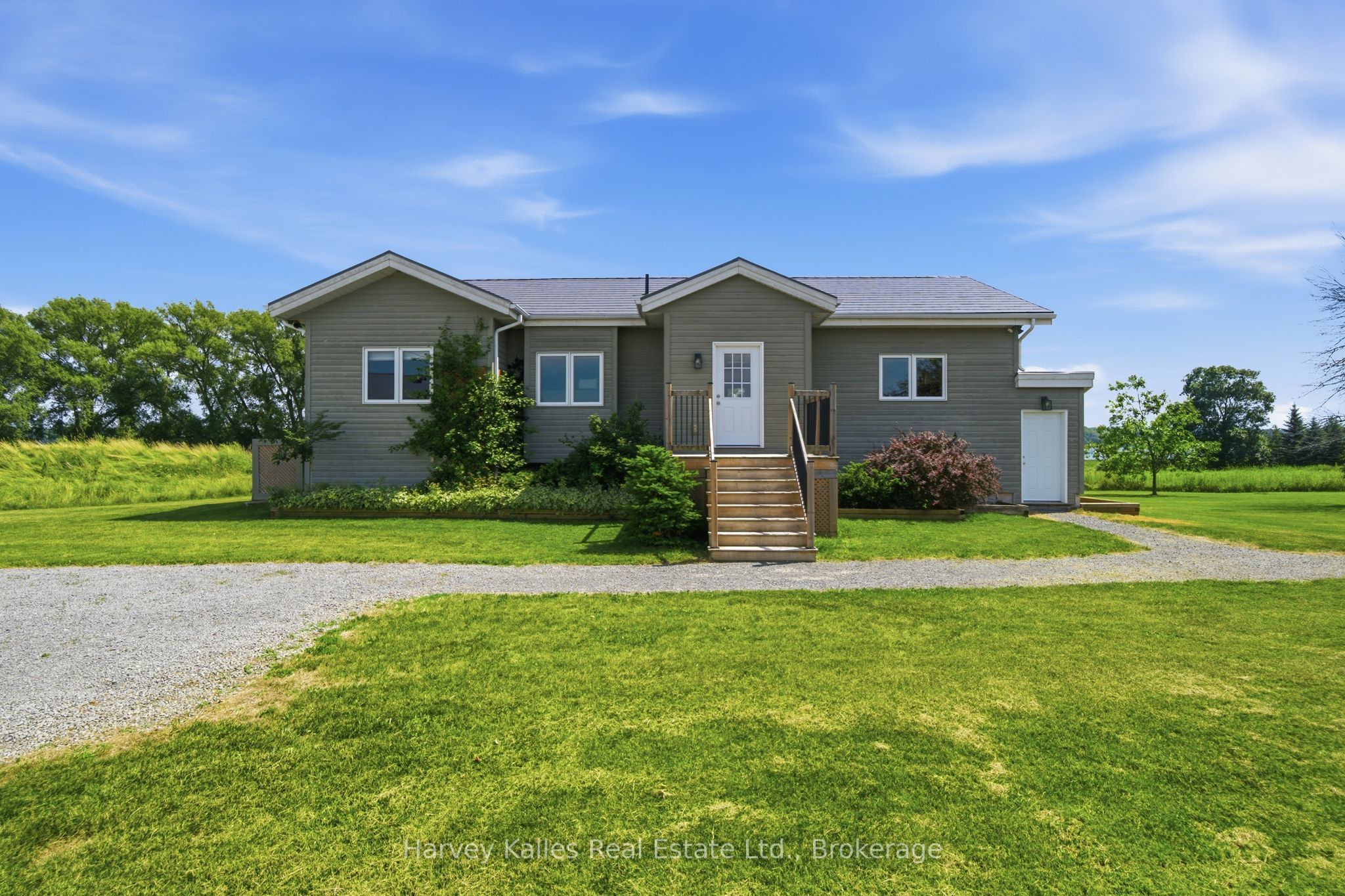 388 South Big Island Road, Prince Edward County, ON K0K 1W0 photo 4