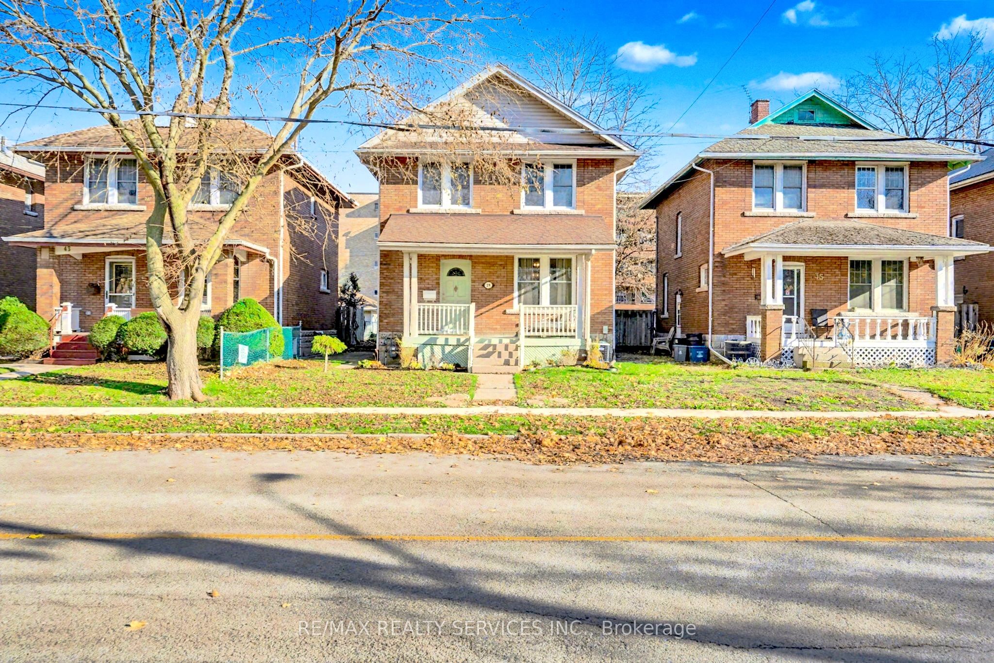 39 Fielden Avenue, Port Colborne, ON L3K 4S8