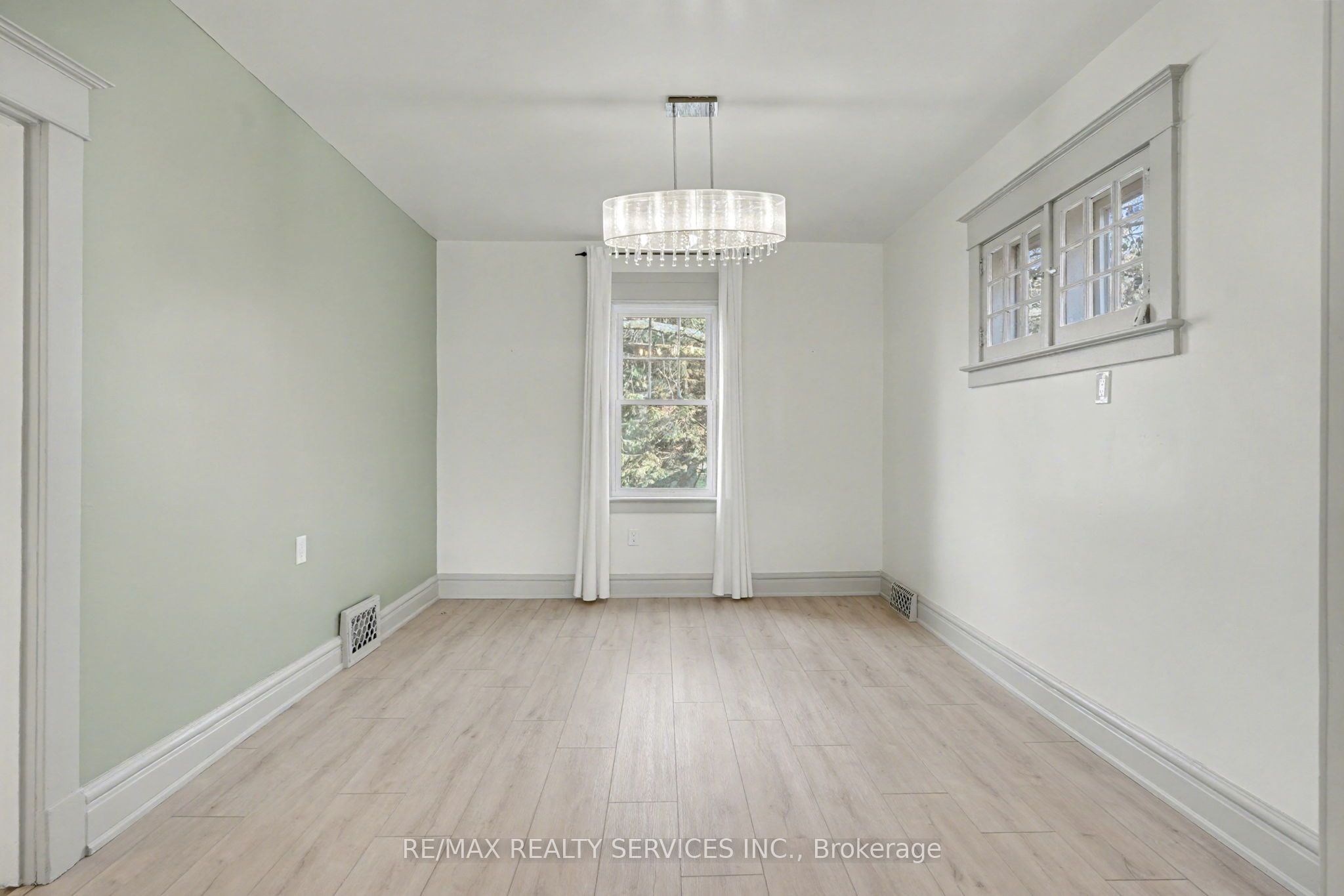 39 Fielden Avenue, Port Colborne, ON L3K 4S8 photo 4