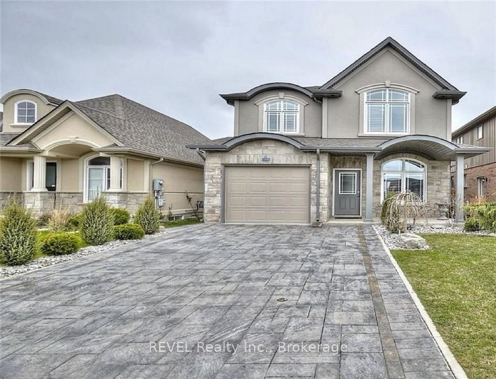 8553 JENNIFER Crescent, Niagara Falls, ON L2H 0J3