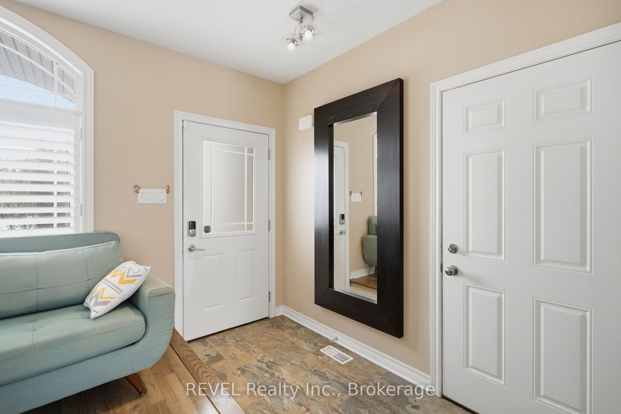 8553 JENNIFER Crescent, Niagara Falls, ON L2H 0J3 photo 4