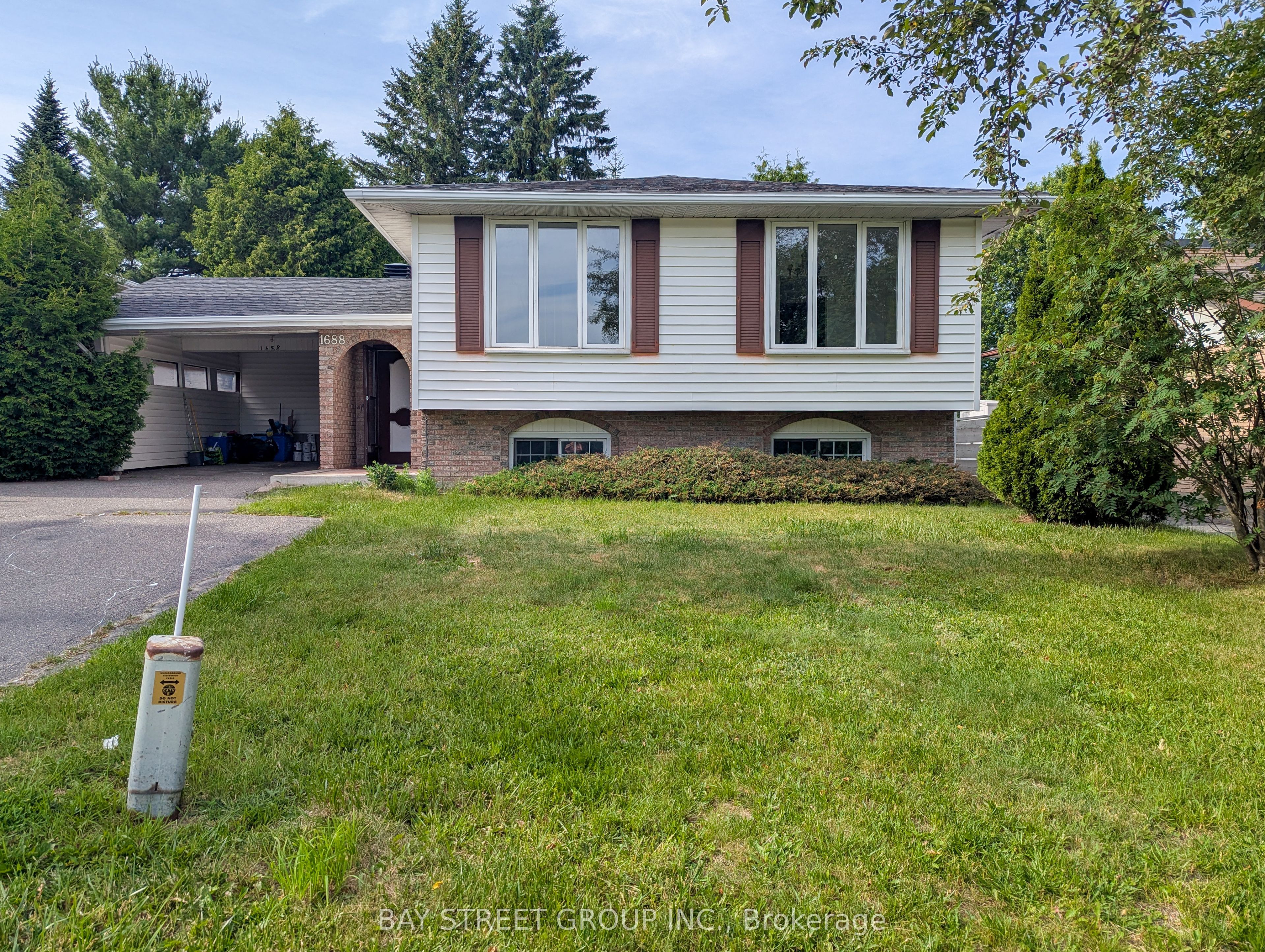 1688 Lamothe Street, Greater Sudbury, ON P3A 2K1