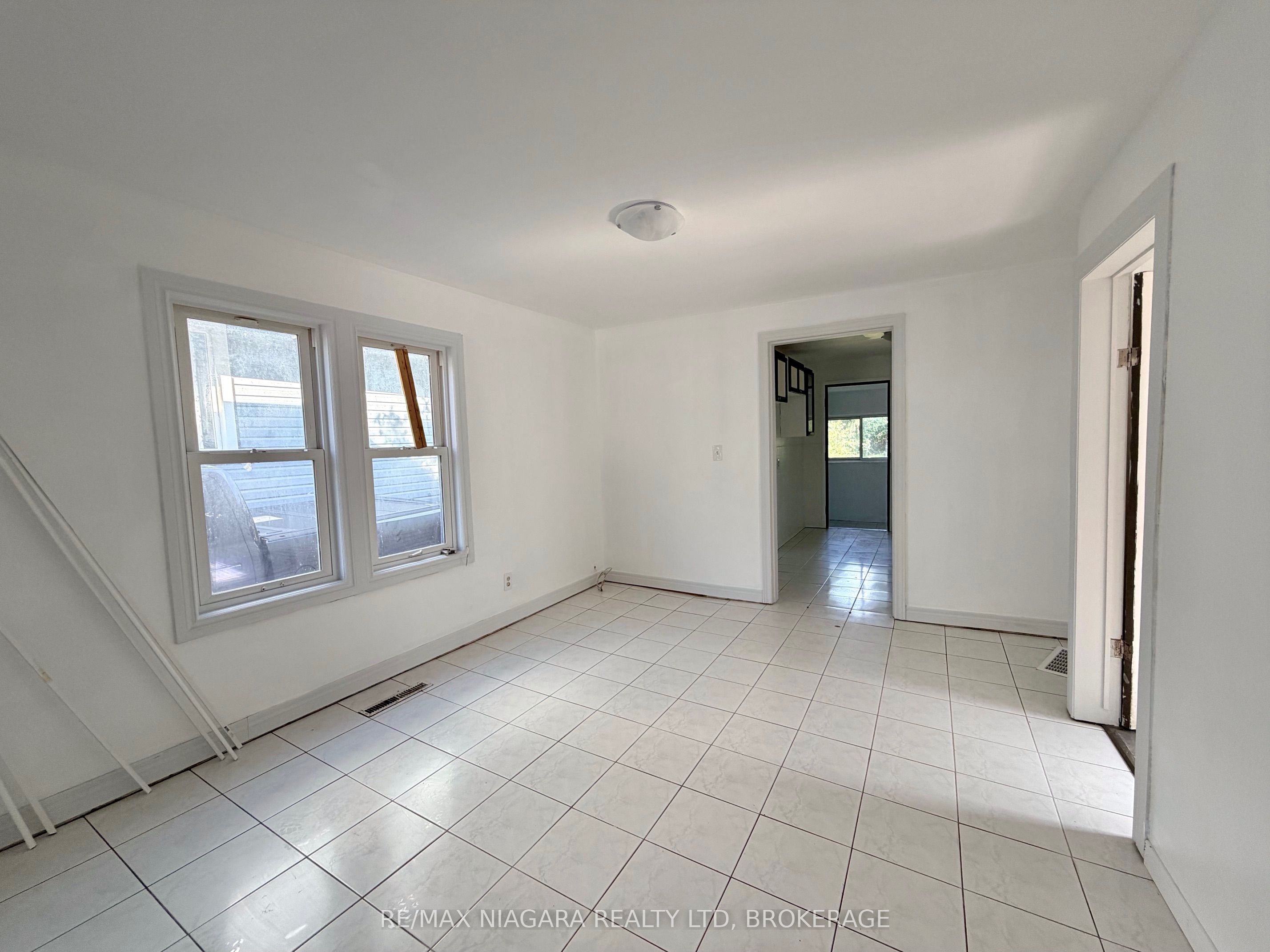 21 Fifth Street, Welland, ON L3B 4Z4 photo 5