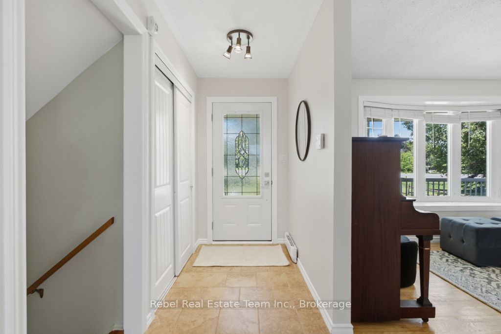 615 HAMILTON Road, Quinte West, ON K8N 4Z5 photo 5